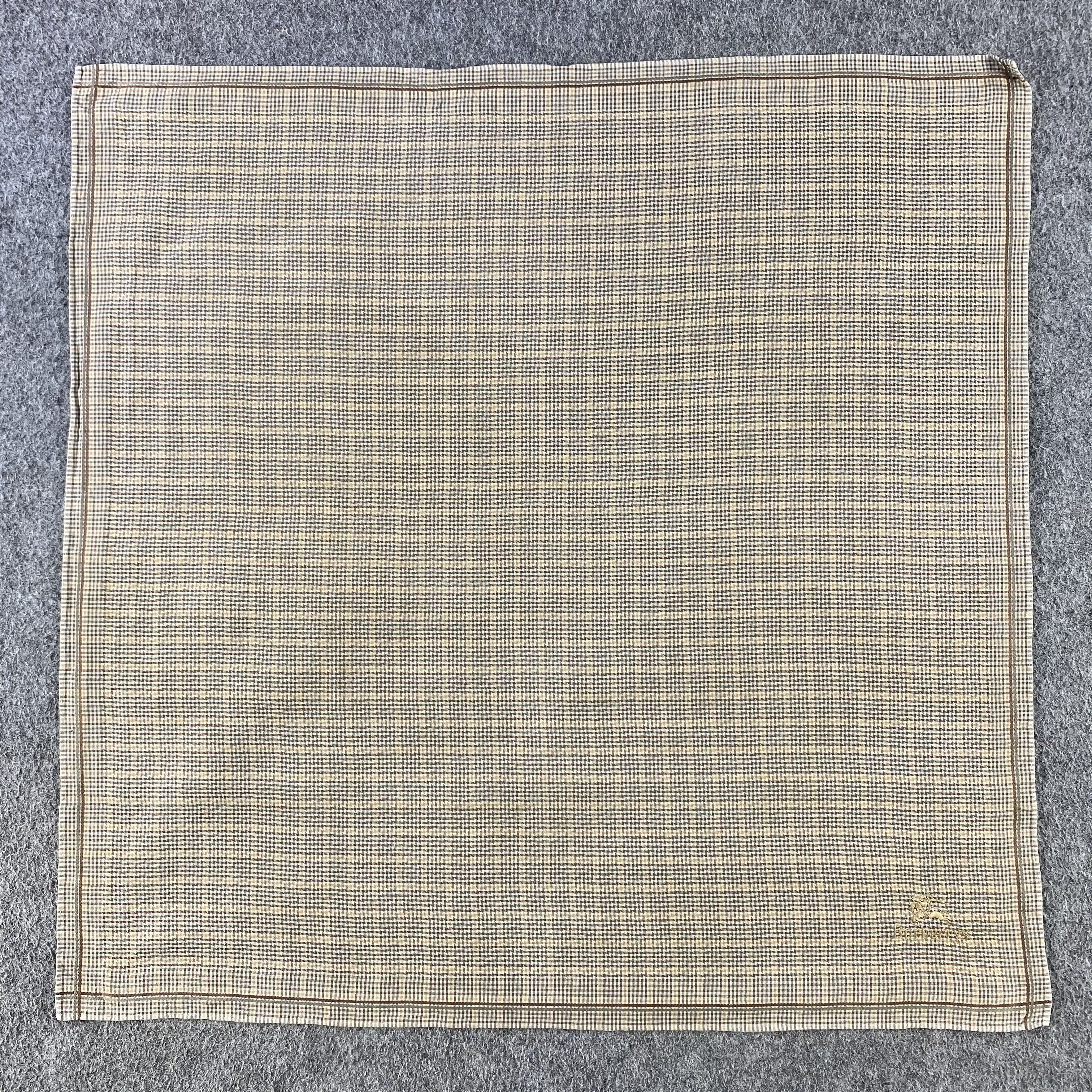 Burberry Burberry Handkerchief/Neckerchief/Bandana HC512 Size ONE SIZE - 1 Preview
