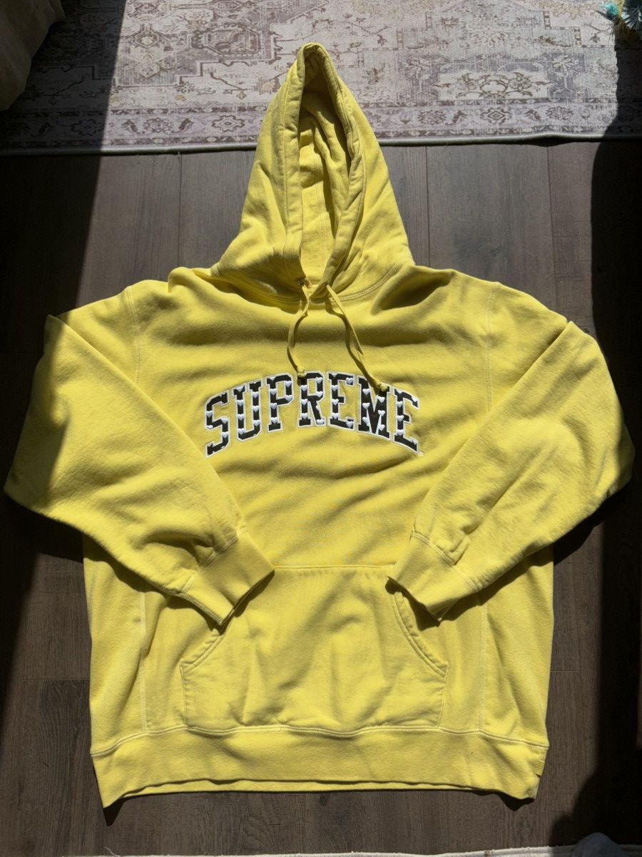 Supreme SS21 Supreme Heart Arc Hoodie Size US XL / EU 56 / 4 - 1 Thumbnail