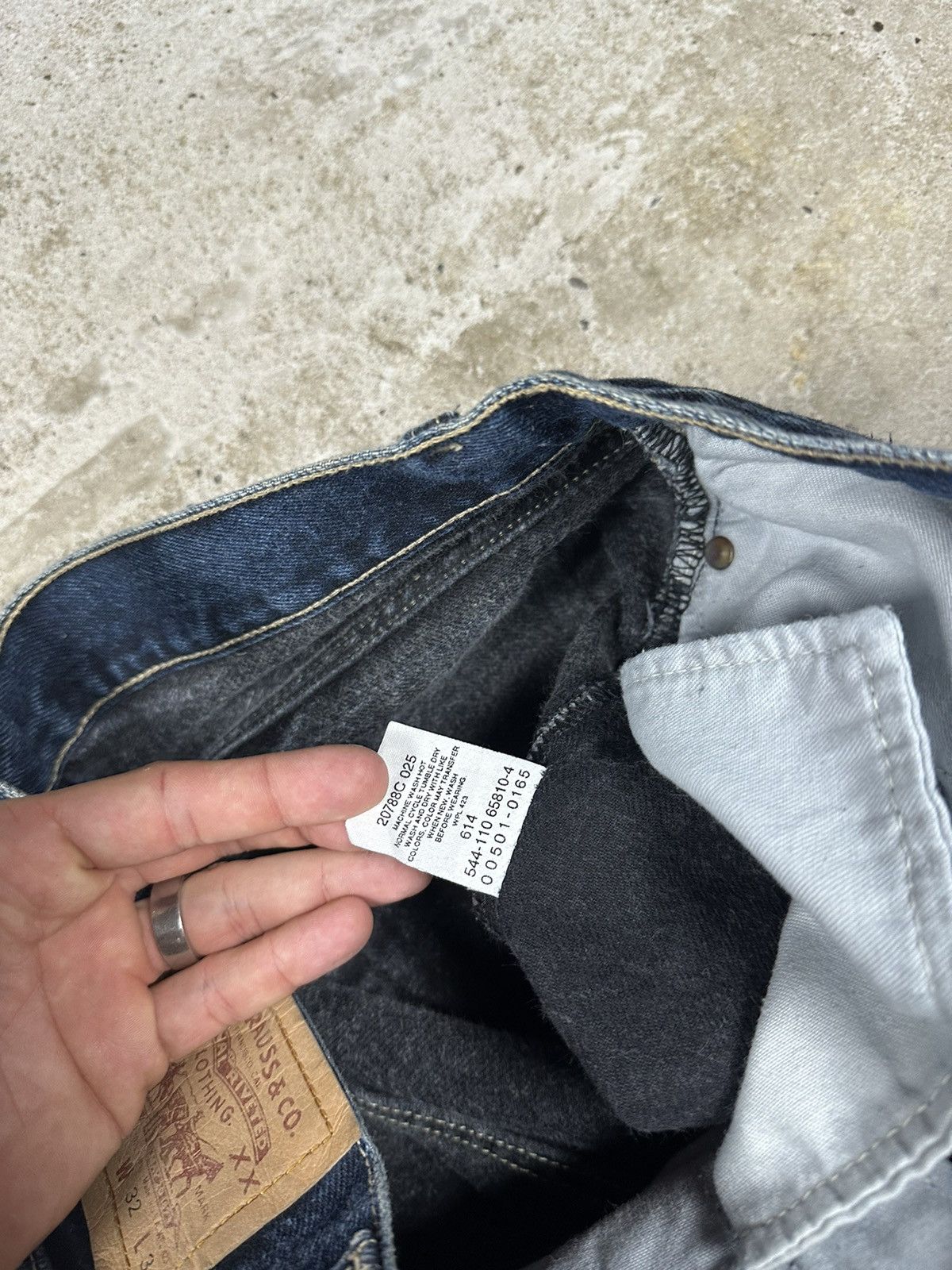 Levi's × Vintage Vintage 90s Levi’s 501 Washed Navy Denim Pants Jeans Size US 30 / EU 46 - 8 Thumbnail