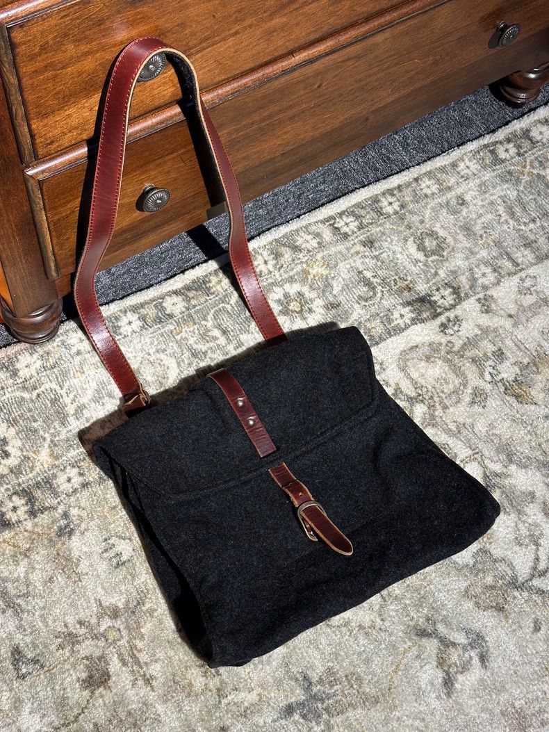 Y's Y's 90s grey wool felt parchment messenger bag Size ONE SIZE - 2 Thumbnail