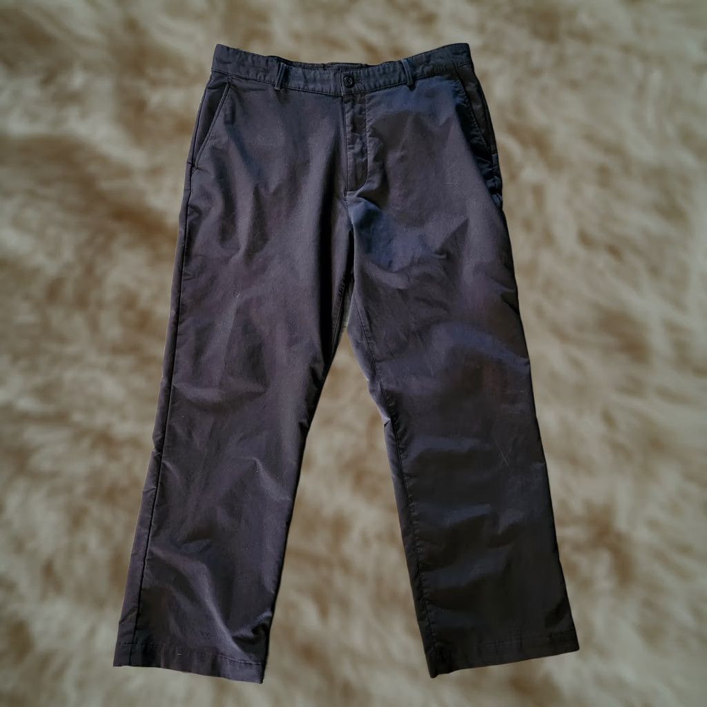 Under Armour Under Armour Golf Pants Men 36x30 Black Straight Leg Polyester Chino Pants Regular Inseam 30 Size US 36 / EU 52 - 1 Thumbnail