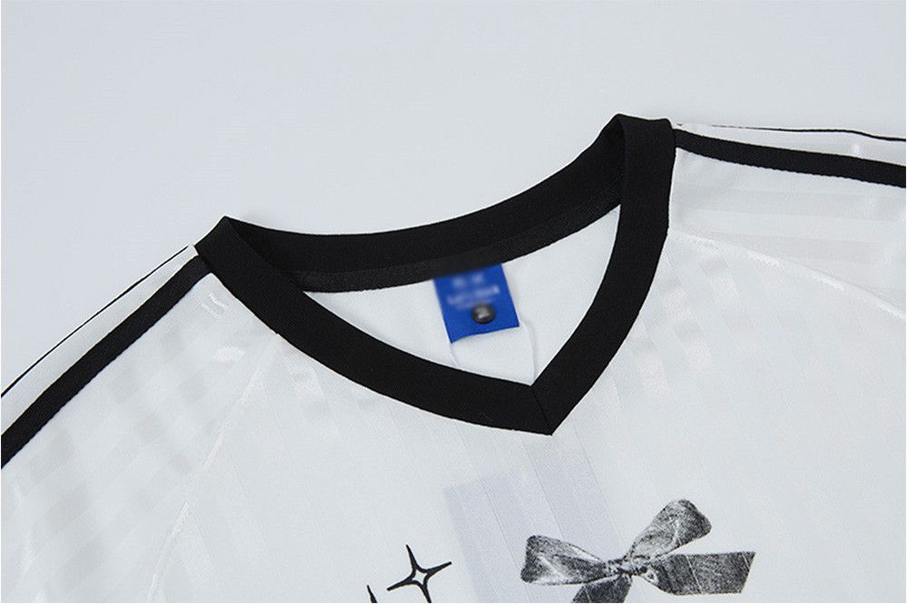 Vintage Men's loose butterfly letter print long sleeve T-shirt Size US M / EU 48-50 / 2 - 3 Thumbnail