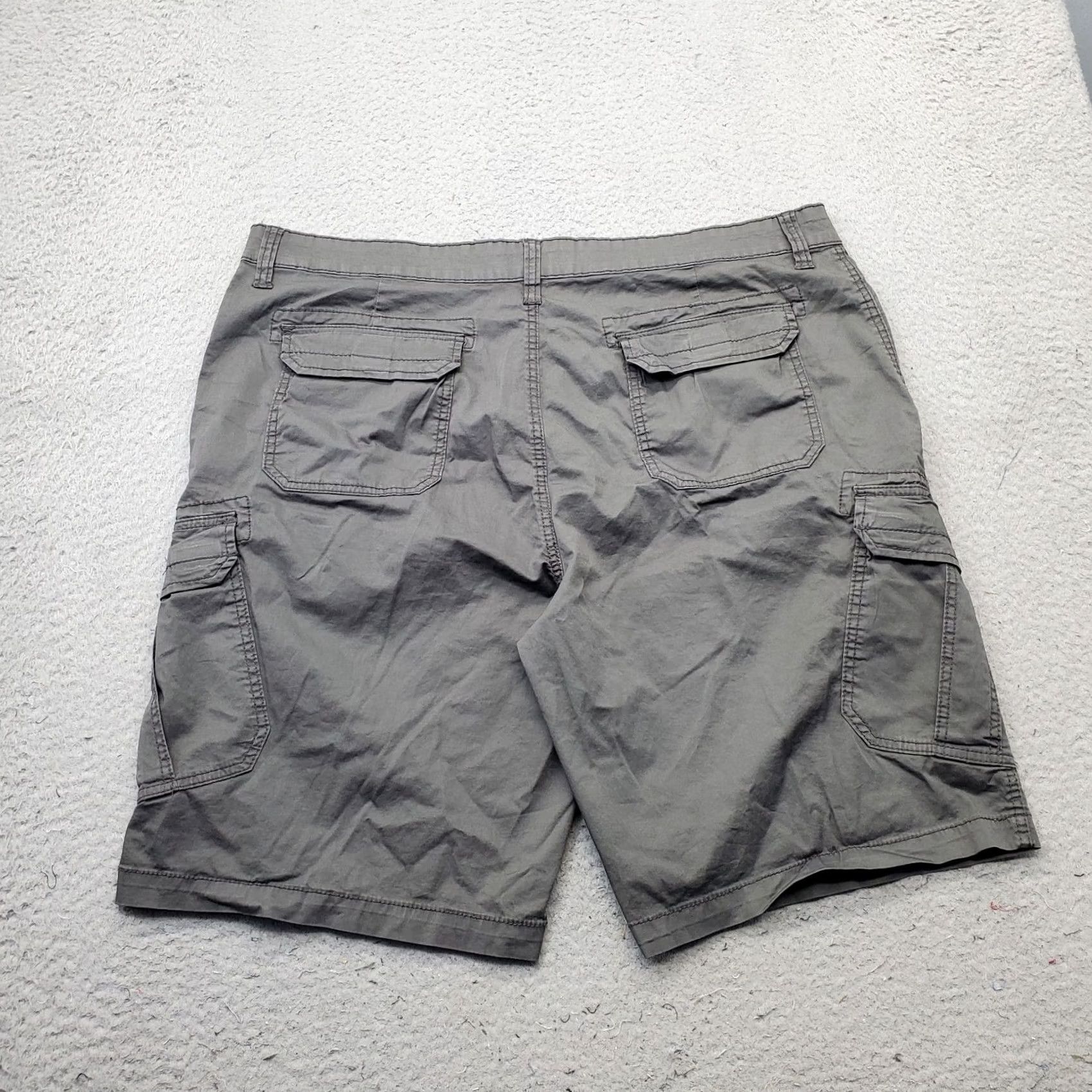 Vintage UNIONBAY Mens Cargo Shorts 42 Gray Cotton Stretch Utility Hiking Outdoor Shirt Size US 42 / EU 58 - 2 Thumbnail