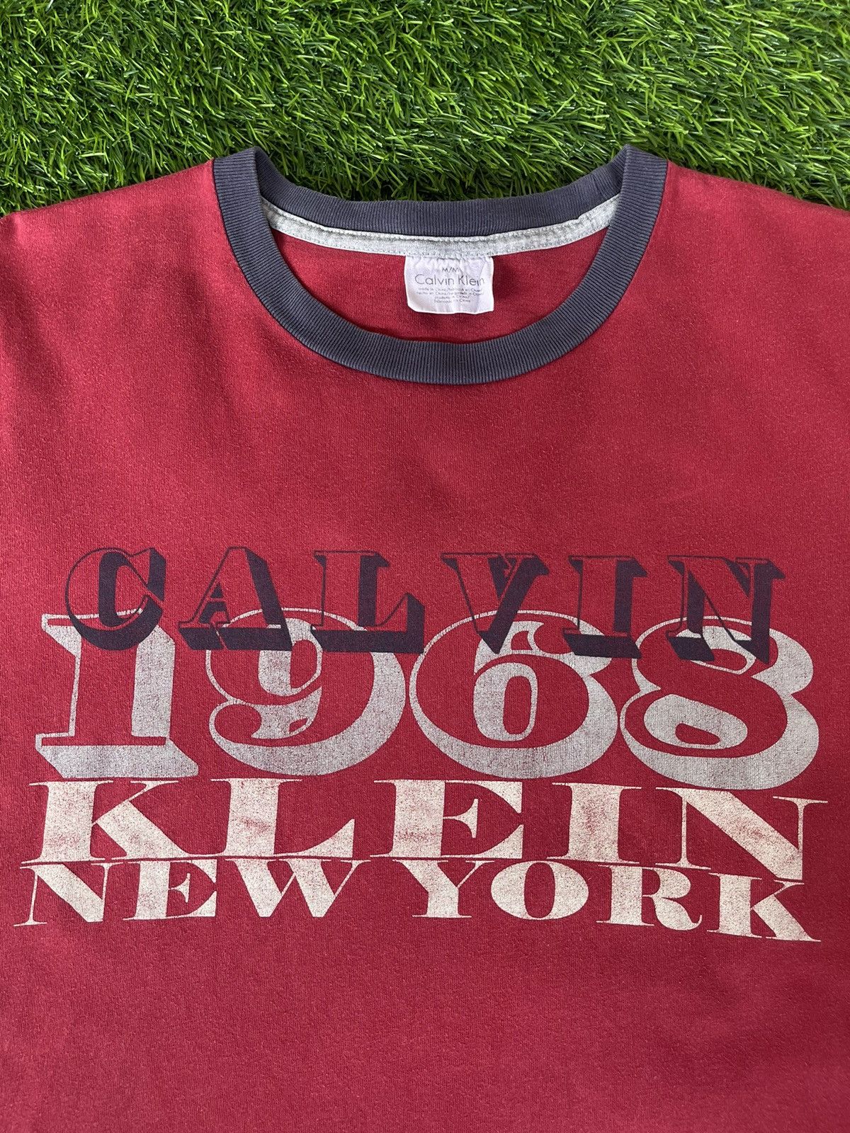 Calvin Klein × Vintage Vintage’90s🔥CALVIN KLEIN🔥New York Faded Tshirt Size US M / EU 48-50 / 2 - 12 Thumbnail