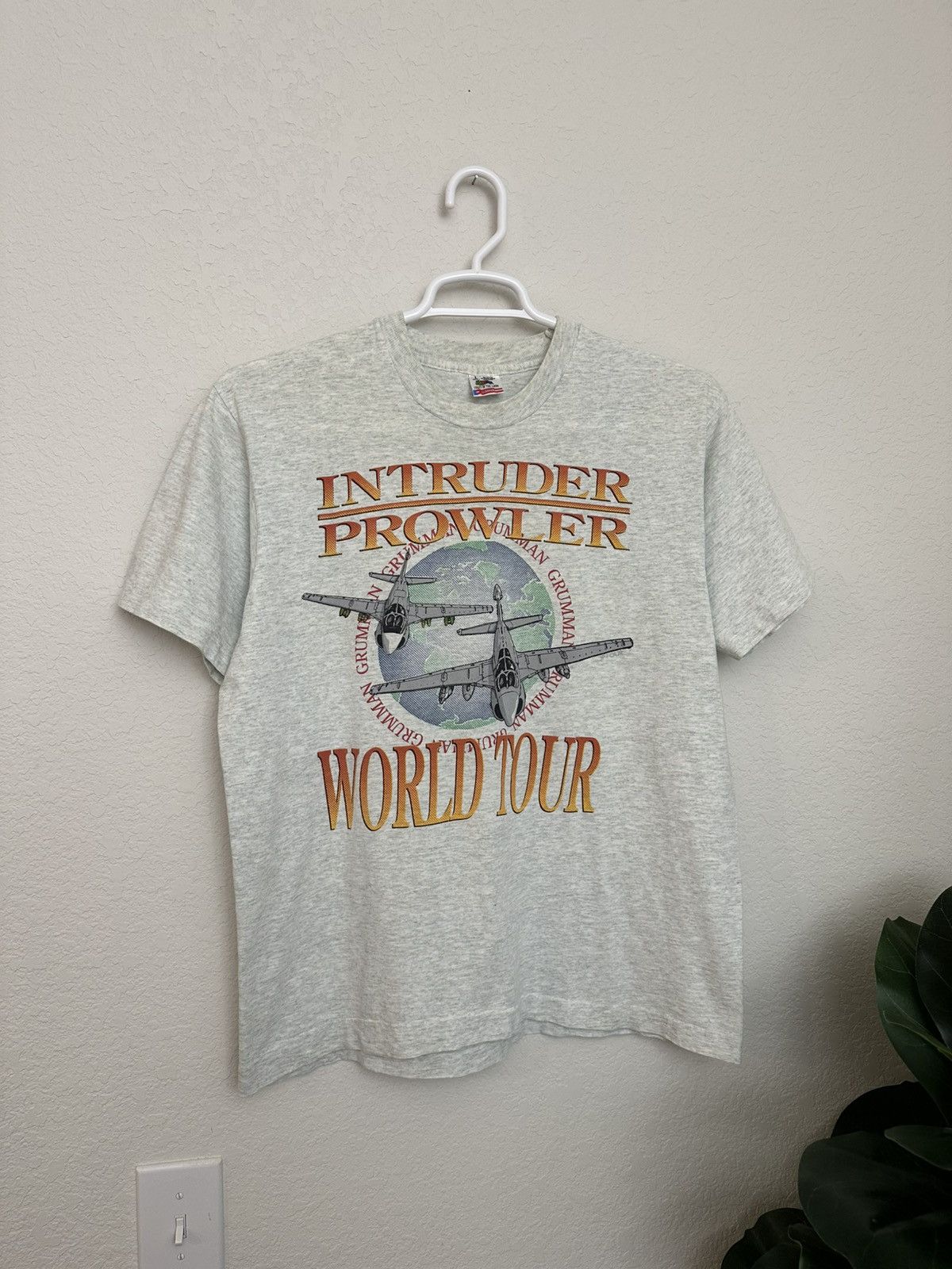 Band Tees × Vintage Vintage 90s Intruder Prowler World Tour Grumman Aerospace Size US L / EU 52-54 / 3 - 2 Thumbnail