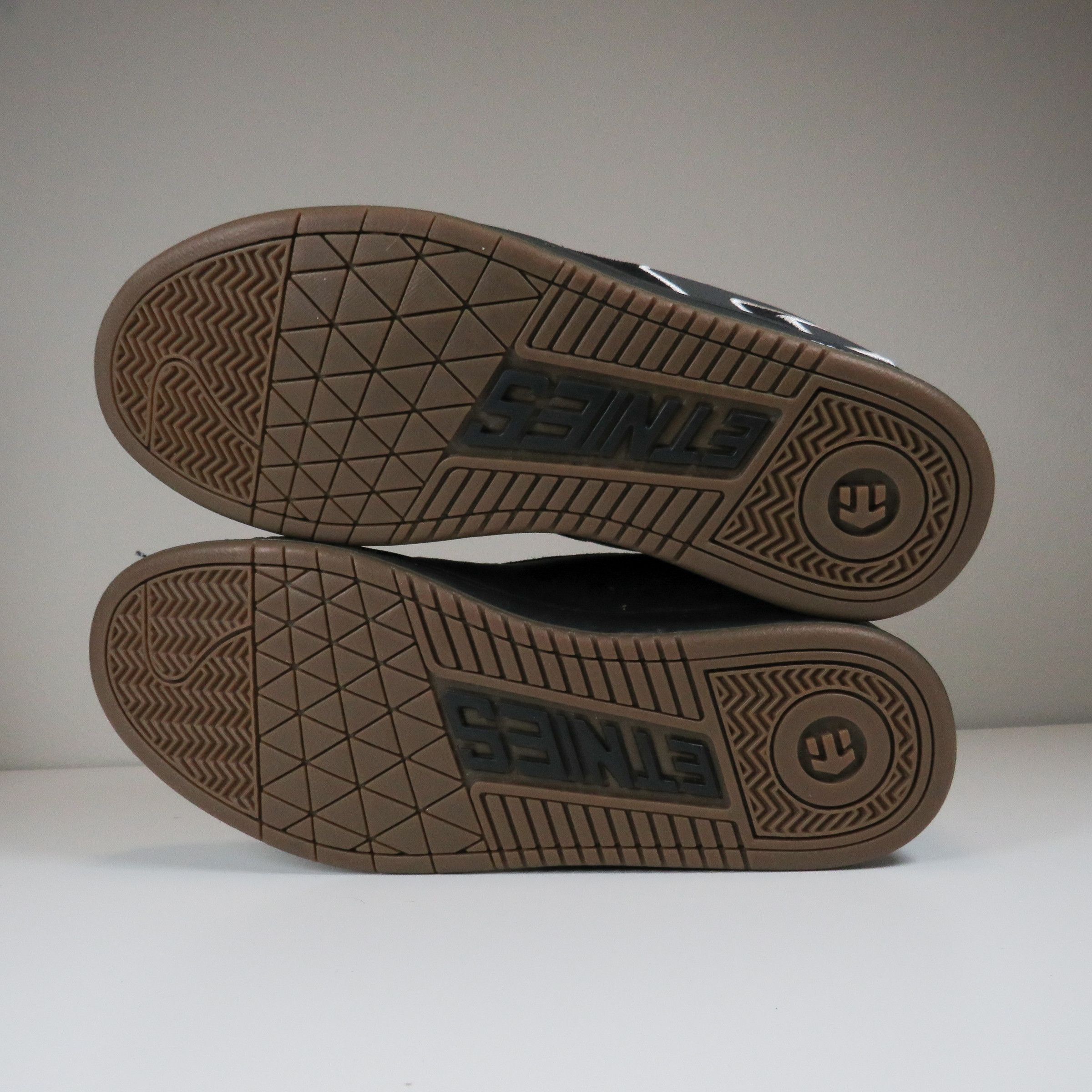 Vintage etnies shoes sales