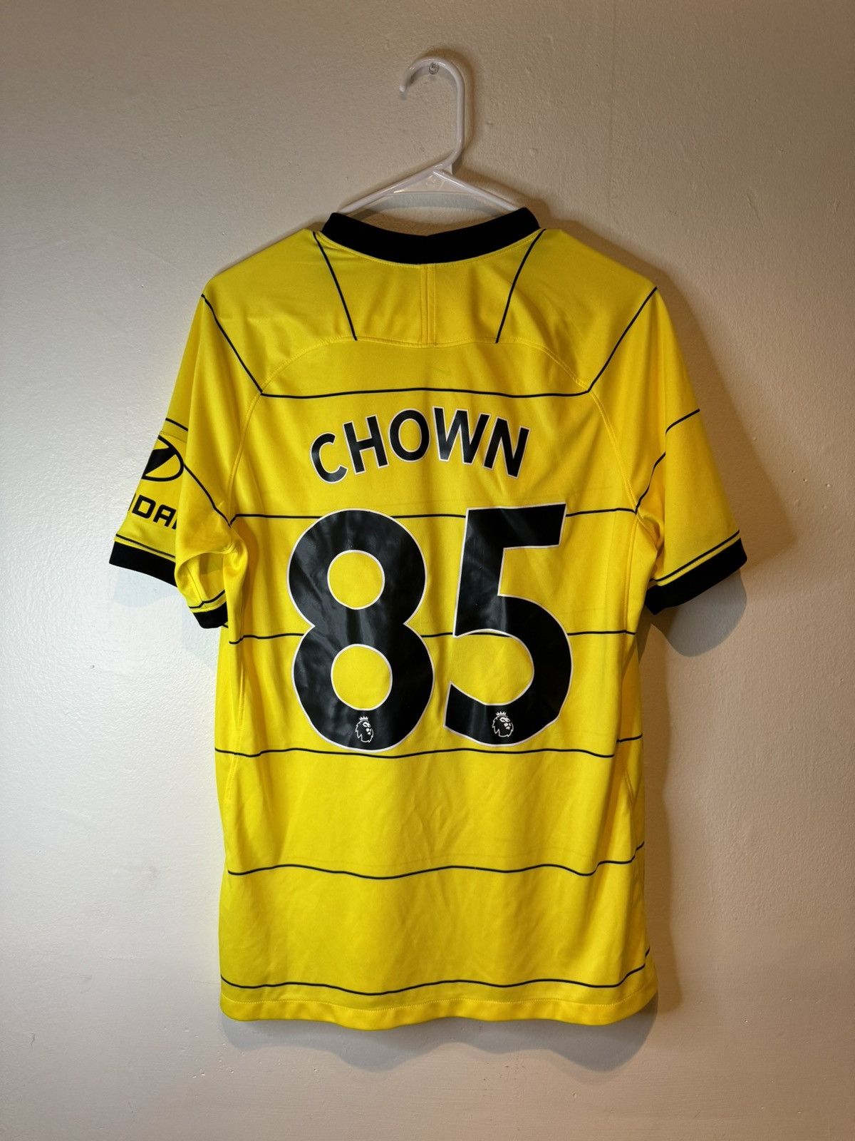Nike Men’s SIze M Nike Chelsea Football Club Jersey Yellow Away Size US M / EU 48-50 / 2 - 5 Thumbnail