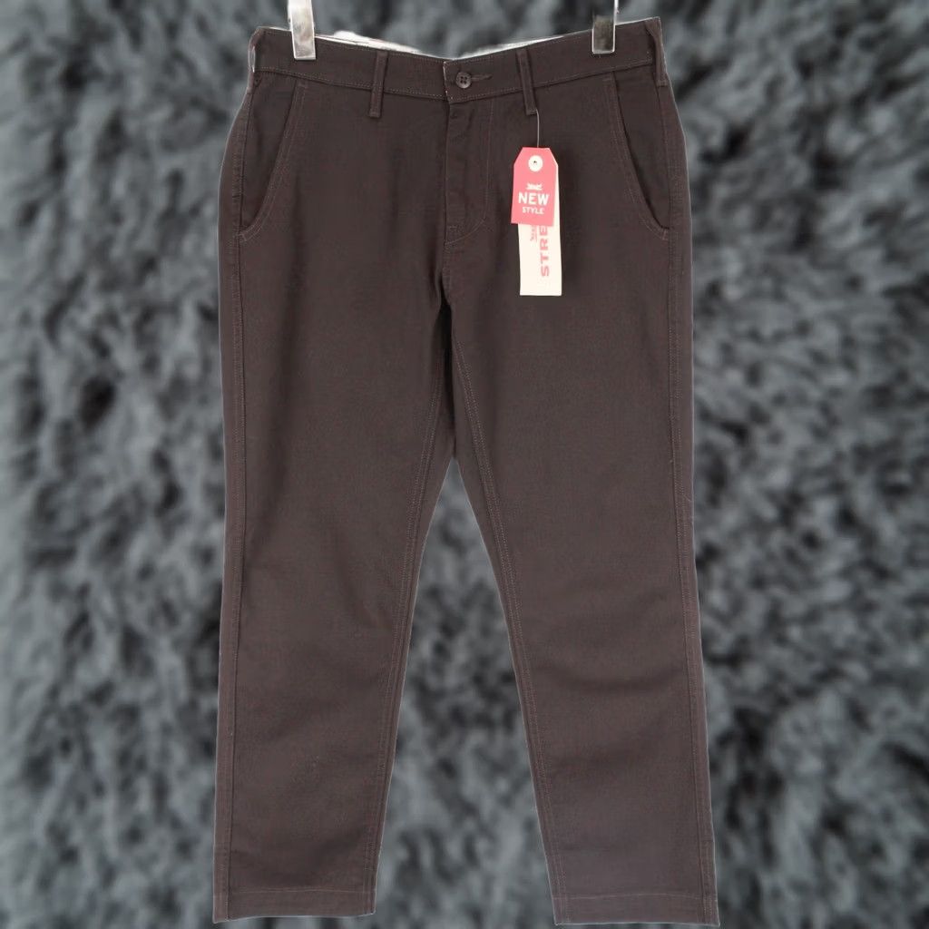Levi's Levi's 541 Athletic Fit Chino Trousers Men's W28/L30 Zip Fly Taper Stretch Brown Size US 28 / EU 44 - 1 Thumbnail