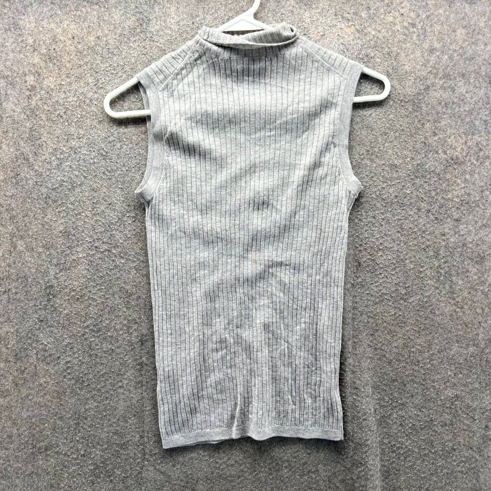 Vince Vince Top Women XS Gray Ribbed Turtle Neck Knit Shirt Sleeveless Mock Neck Pullover Casual Basic Vintage No Size XS / US 0-2 / IT 36-38 - 2 Thumbnail