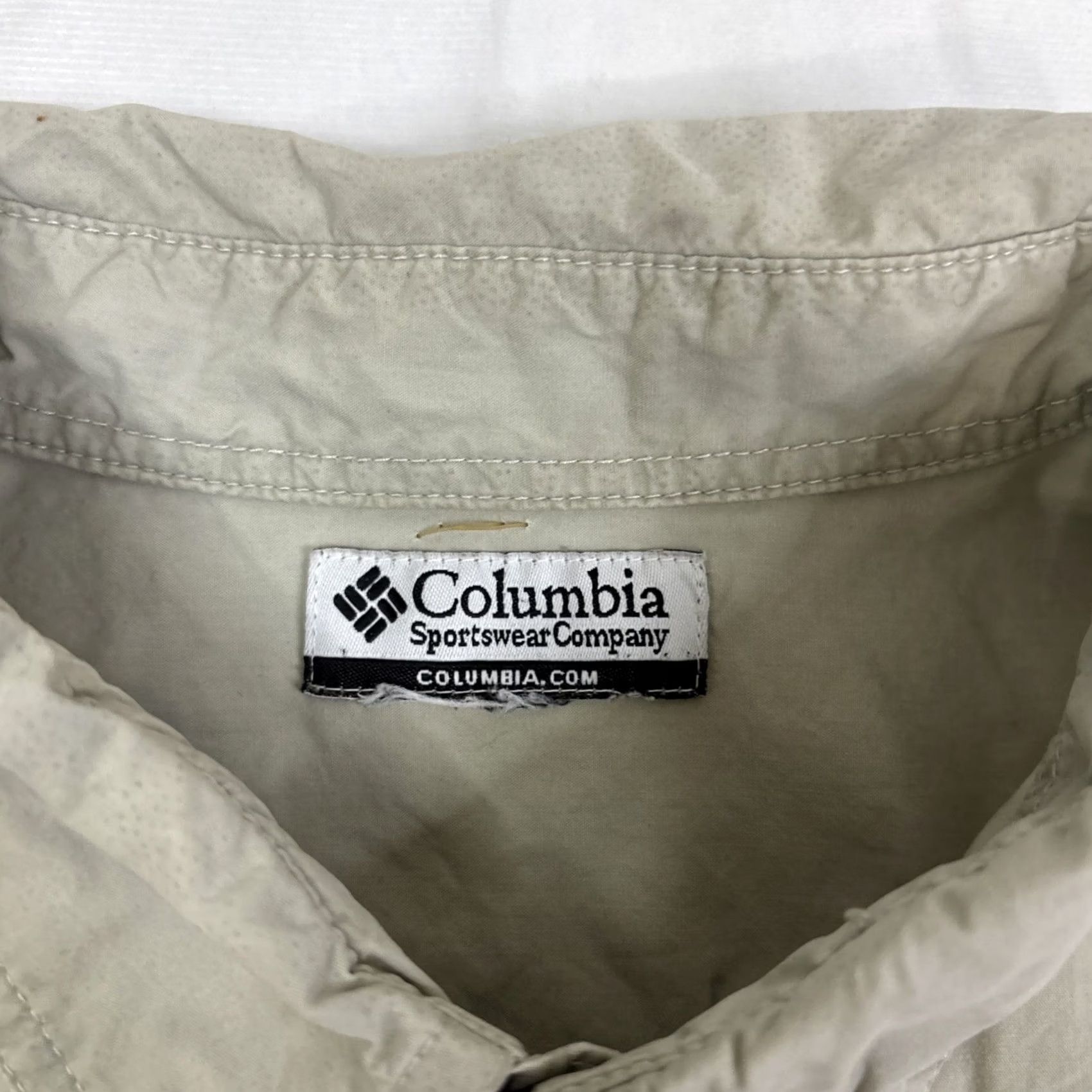 Vintage Columbia Button Down Men’s 2XL Beige PFG Walleye Fishing Short Sleeve Khaki Vent Shirt Mens 2XL Beige Walleye Fishing Columbia Button-Down Shirt Size US 39 - 3 Thumbnail
