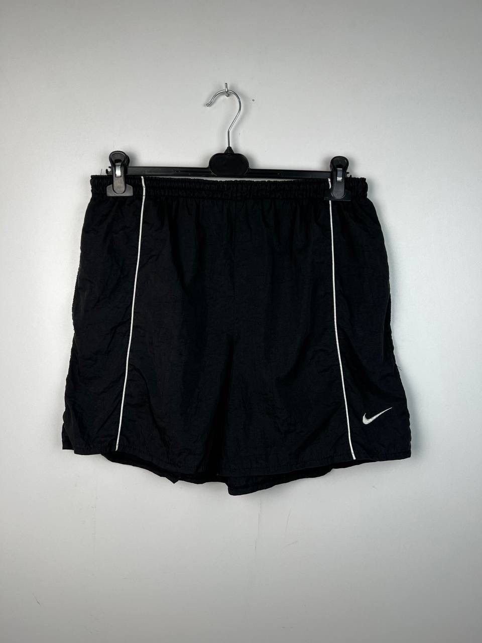 Vintage Nike 90s streetwear vintage Shorts size M/32 Size US 32 / EU 48 - 1 Thumbnail