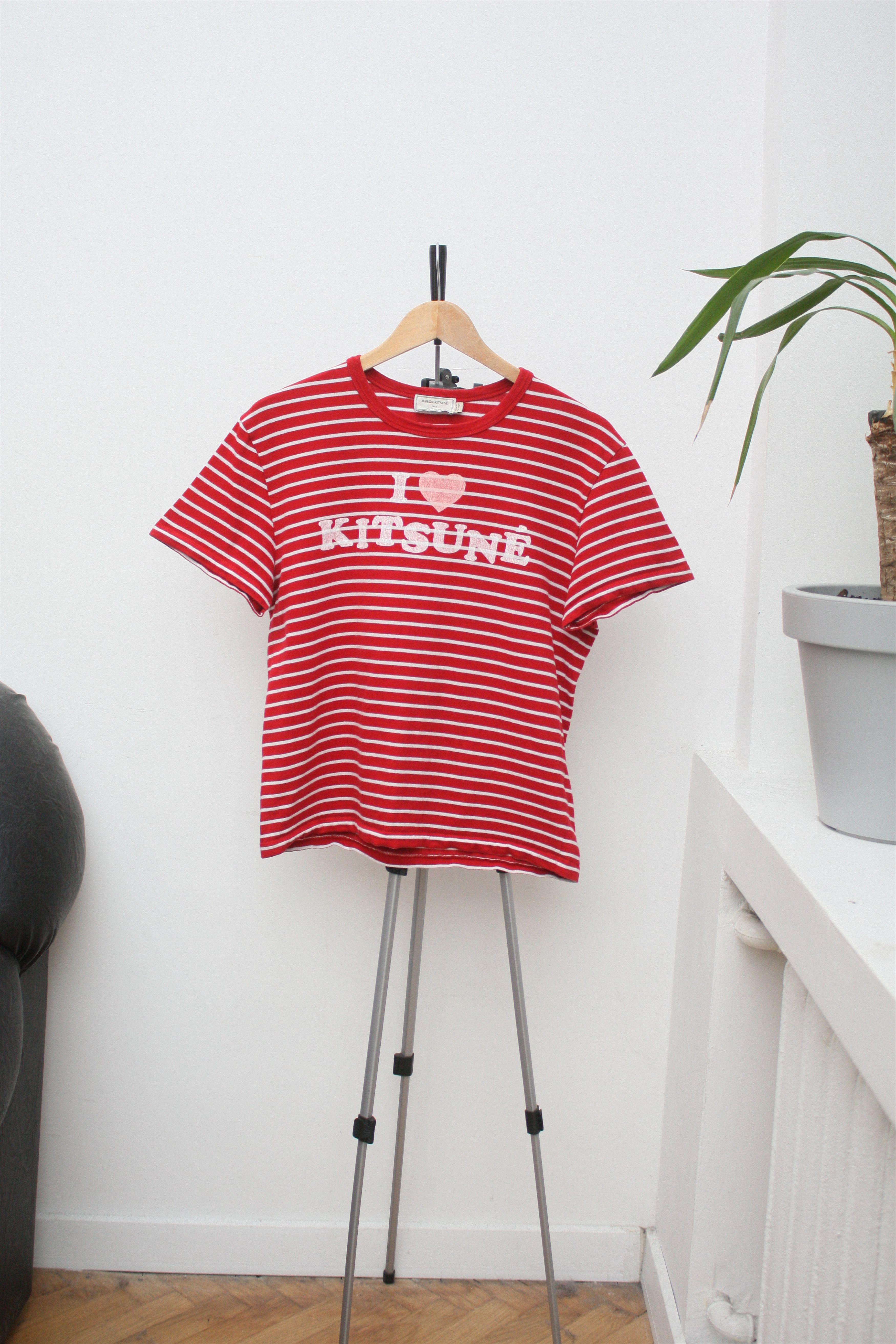 Maison Kitsune Maison Kitsune Red Striped T-Shirt Women's Medium Size M / US 6-8 / IT 42-44 - 2 Thumbnail