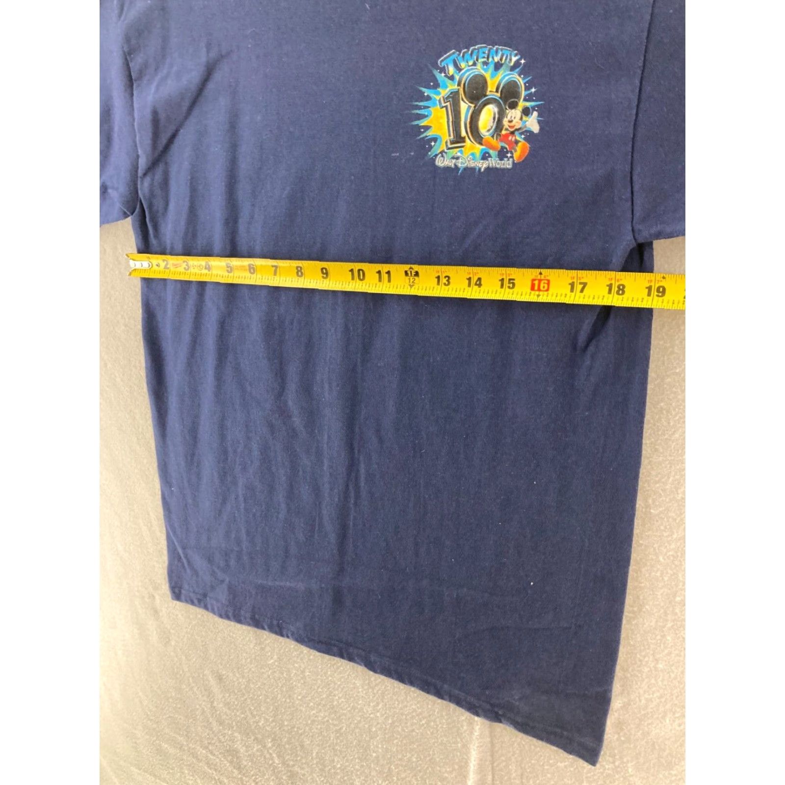 Disney Disney Disneyland T Shirt Mens Medium 2010 blue graphic print Cartoon Movie Size US M / EU 48-50 / 2 - 3 Thumbnail