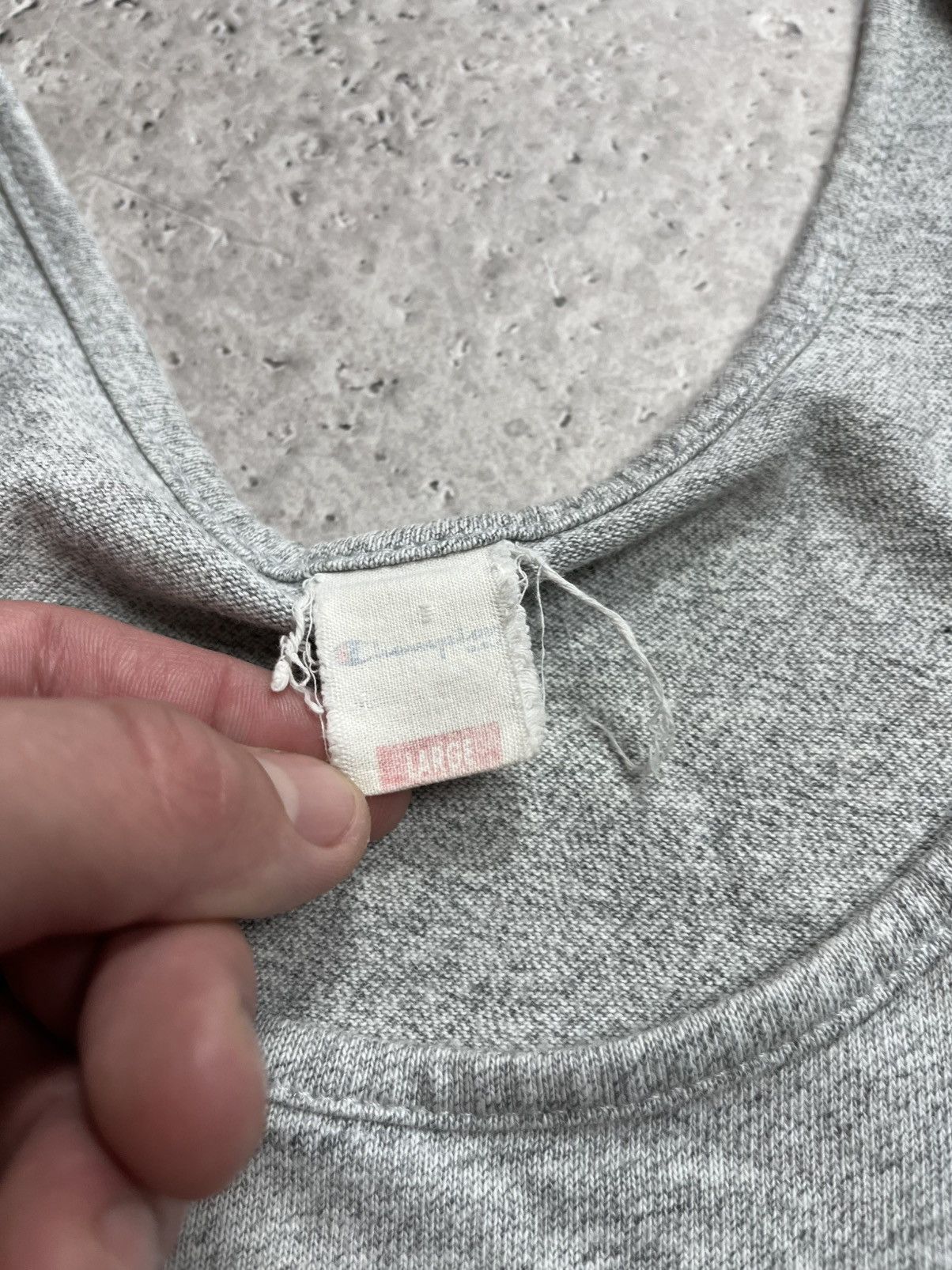 Champion Vintage Champion Tank Top Mens L Sleeveless Shirt Small Logo Size L / US 10 / IT 46 - 6 Thumbnail