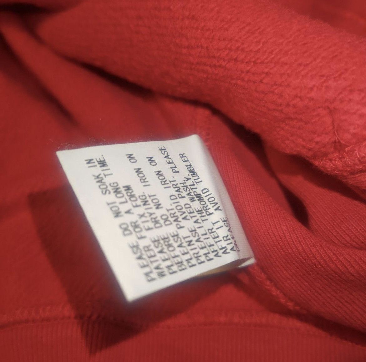 Bape × Kaws VERY RARE OG 2006 A BATHING APE X KAWS RED CHOMPER FULLZIP Size US L / EU 52-54 / 3 - 12 Thumbnail