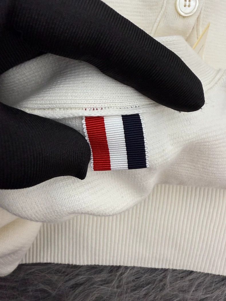 Thom Browne thom browneLogo striped cardigan knitwear 2503-Nextarrow Size US S / EU 44-46 / 1 - 3 Thumbnail