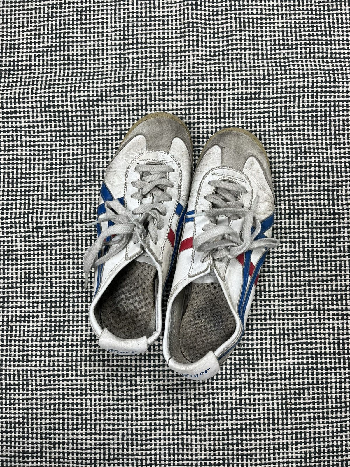 Onitsuka Tiger × Vintage Onitsuka Tiger beater pair sneaker y2k vintage Japanese Size US 4.5 / IT 34.5 - 2 Thumbnail