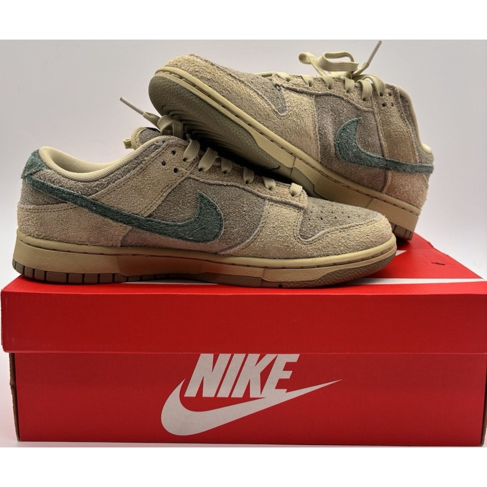 Nike Nike Dunk Low Olive Aura Beige Green Suede SB Sneaker Size US 11 / IT 41 - 1 Thumbnail