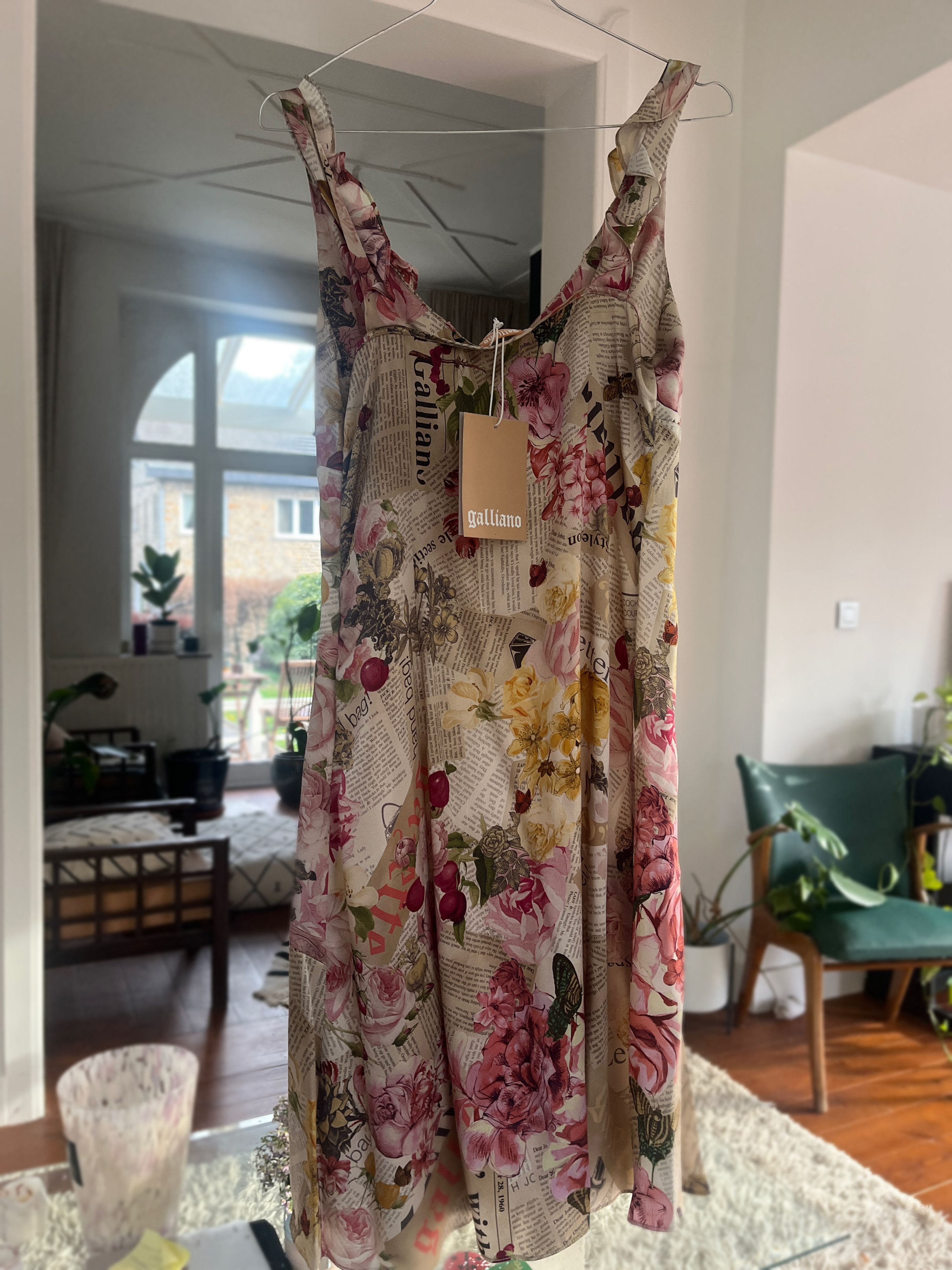 John Galliano John Galliano – Robe Vintage "Newspaper Floral" en Soie Size M / US 6-8 / IT 42-44 - 1 Thumbnail