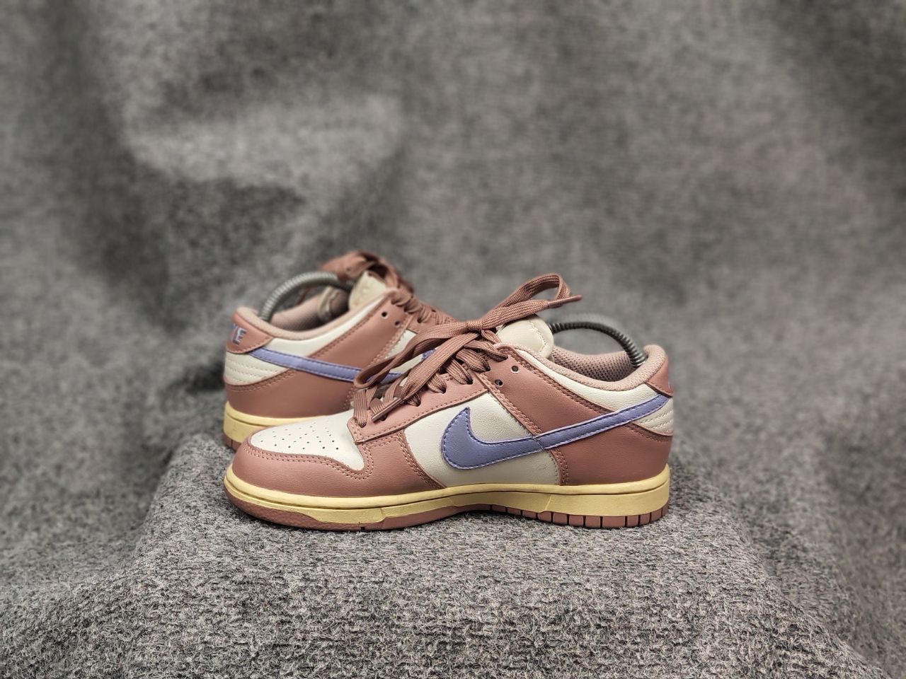 Nike Nike Dunk Low Pink Oxford Purple White Sneaker Vintage Style Size US 5.5 / IT 35.5 - 17 Thumbnail