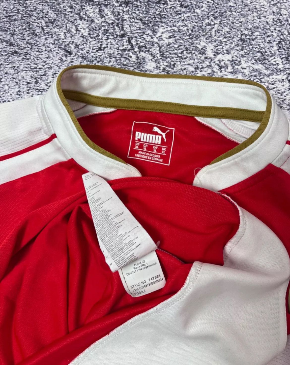 Puma Soccer jersey Puma FC Arsenal 17/18 Home jersey Men’s Size US XL / EU 56 / 4 - 7 Thumbnail