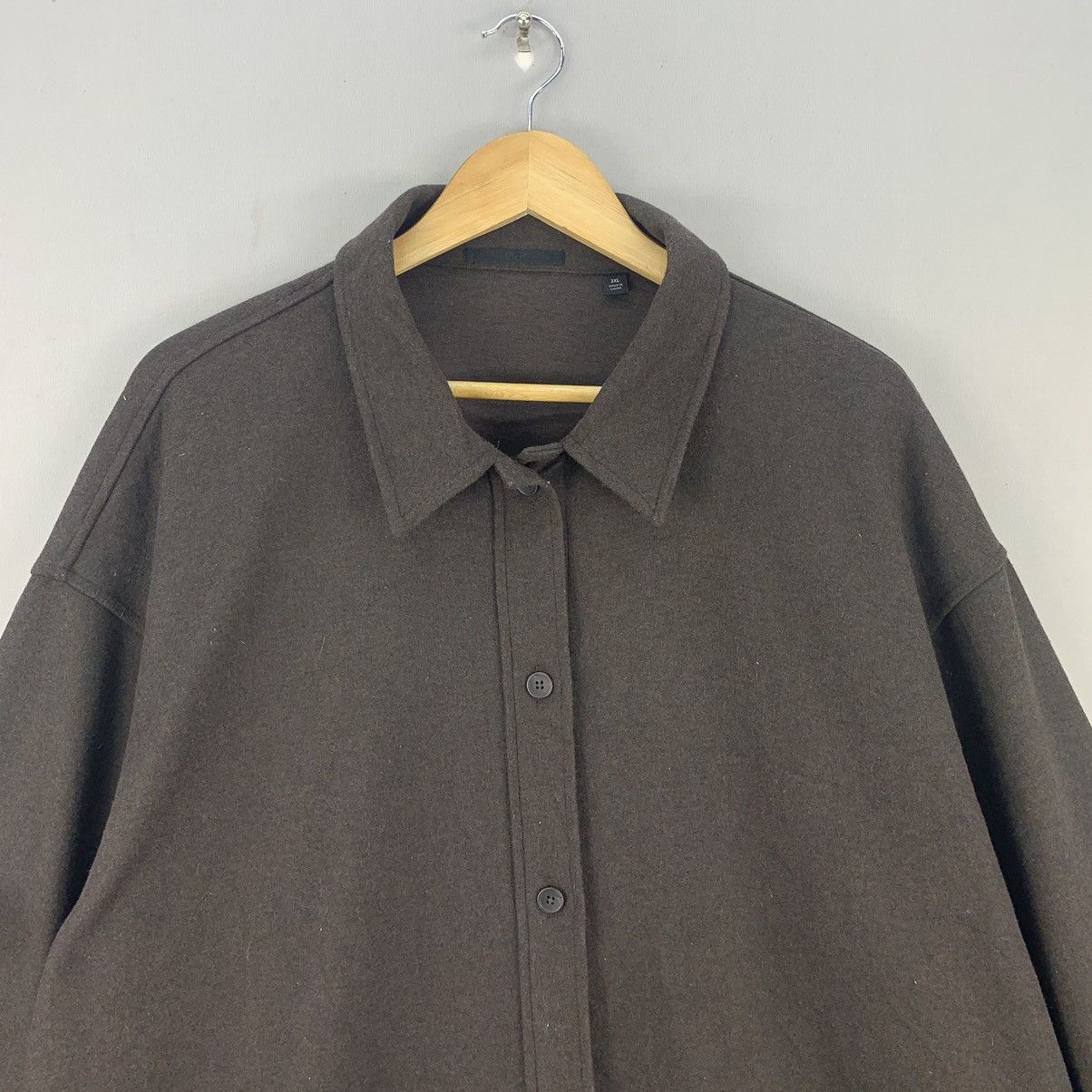 Uniqlo Uniqlo Baggy Button Up OverShirt Jacket Size 3XL / US 20-22 - 2 Thumbnail