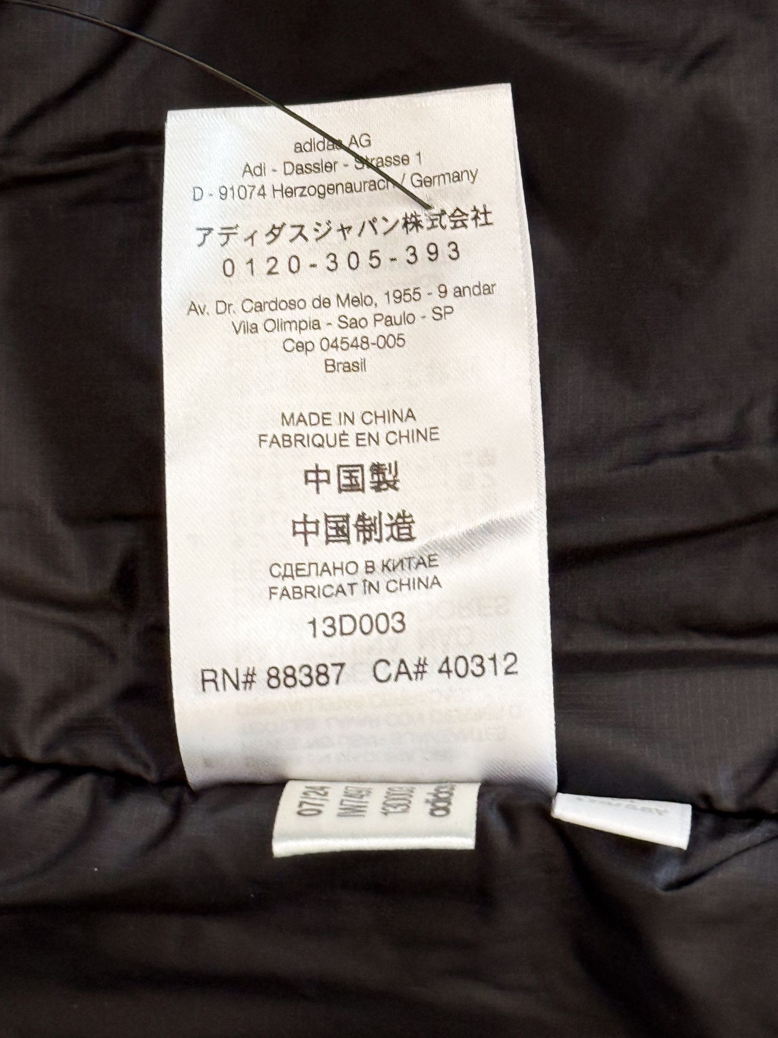 Y-3 Y-3 AOP PADDED JACKET ABSTRACT PRINT JACKET SZ. M Size M / US 6-8 / IT 42-44 - 9 Thumbnail