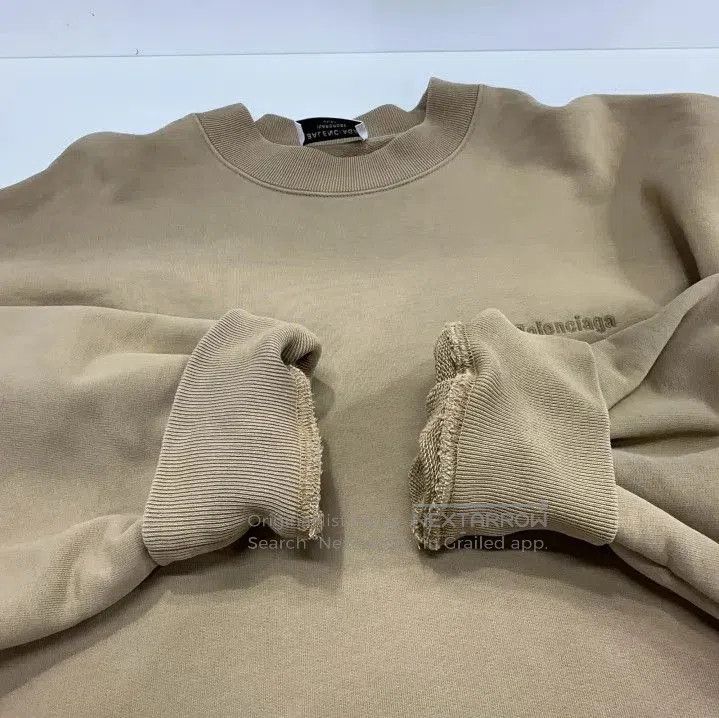Balenciaga Balenciaga Classic Beige Logo Embroidered Sweatshirt. Size US M / EU 48-50 / 2 - 9 Thumbnail