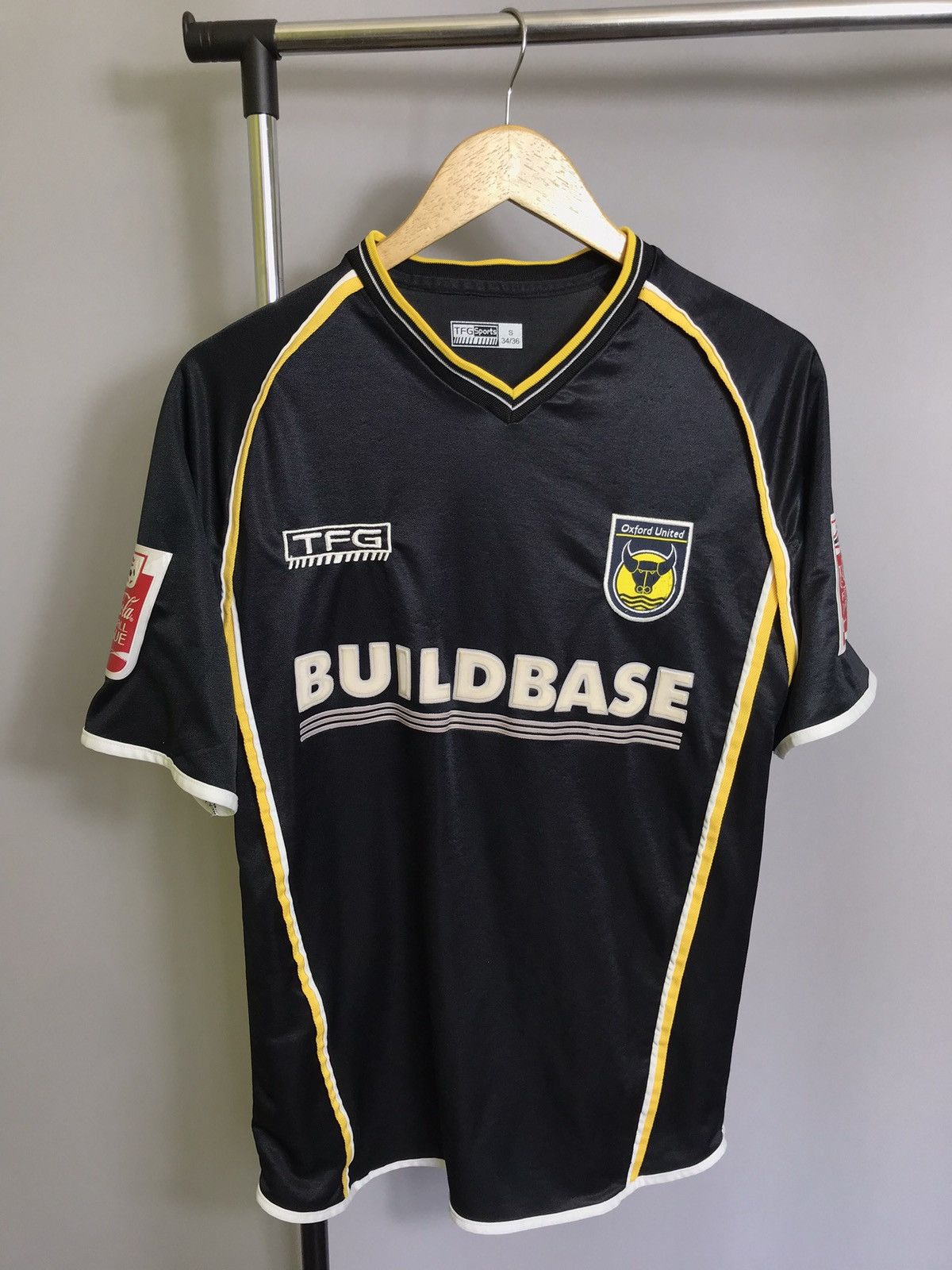 Other OXFORD UNITED 2005 2006 SHIRT SOCCER TFG BLACK Mateo Corbo Size US S / EU 44-46 / 1 - 1 Thumbnail
