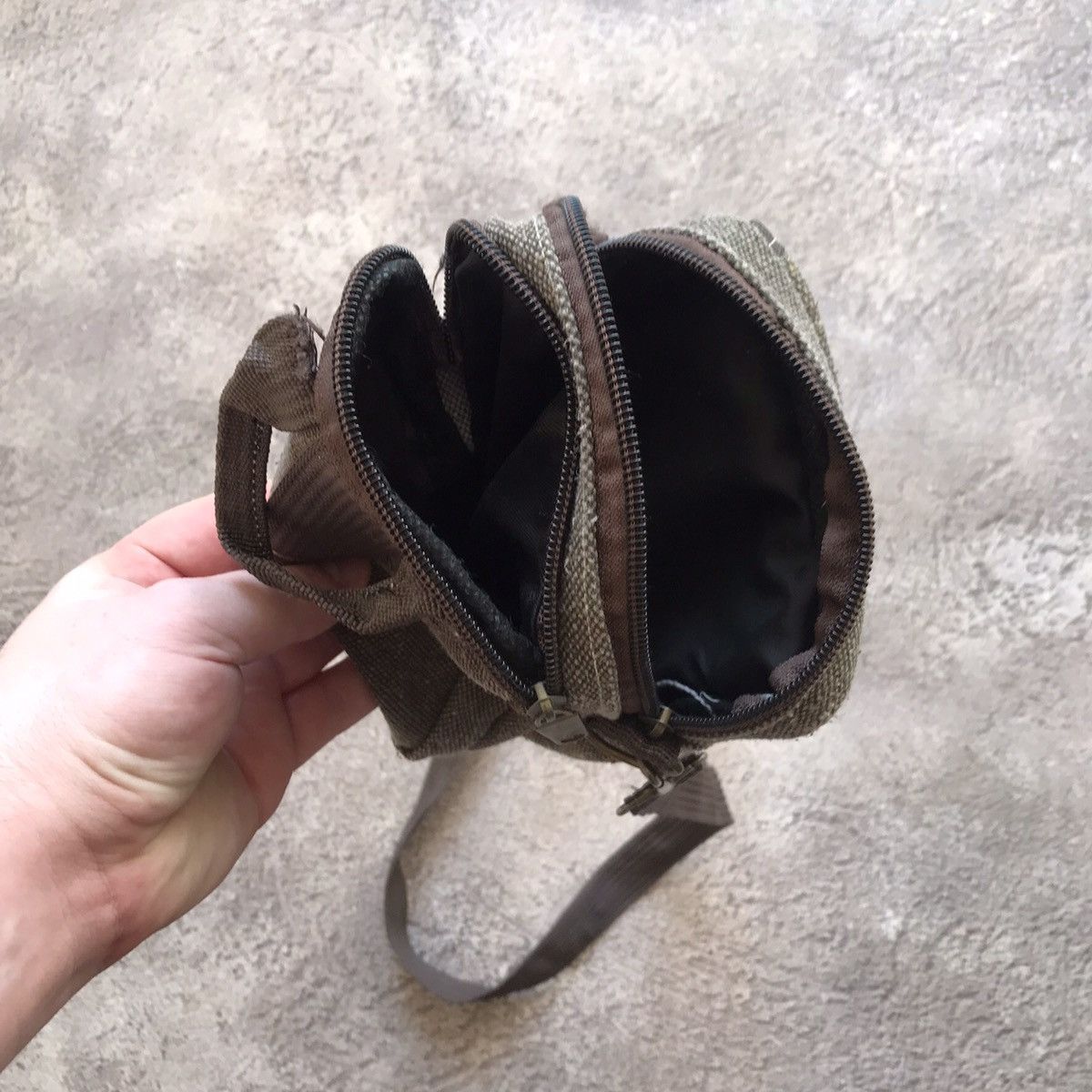 Vintage Vintage Y2K Japanese Crossbody Bag Techwear Streetwear OS Size ONE SIZE - 8 Thumbnail