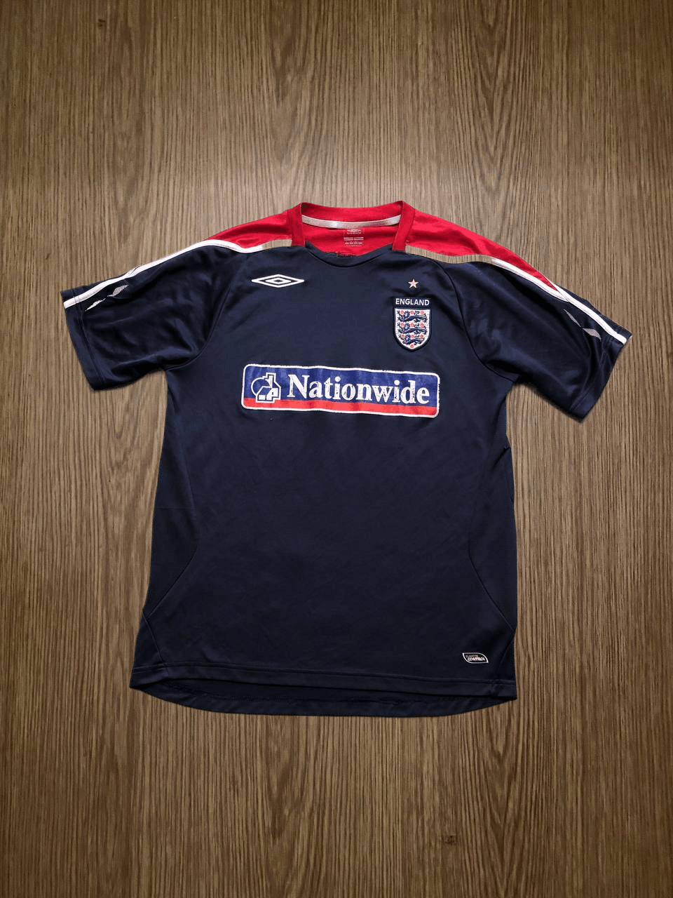 Umbro Vintage 90s Umbro T Shirt Logo Retro Size US M / EU 48-50 / 2 - 1 Thumbnail