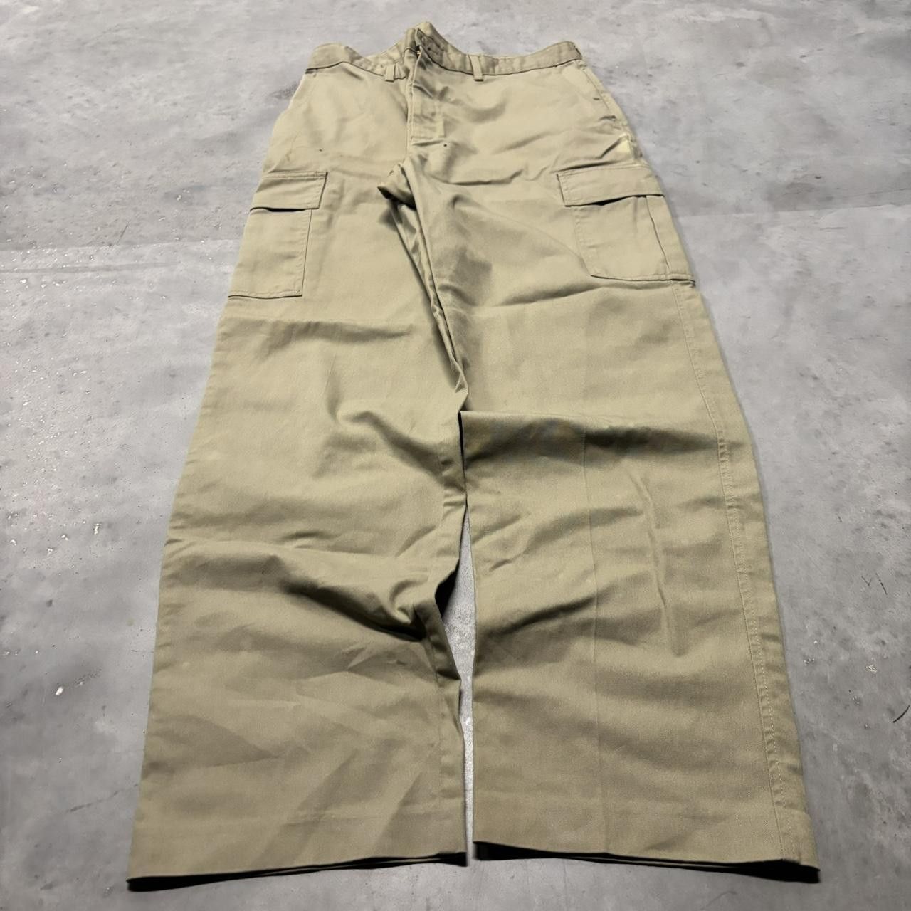 Japanese Brand × Vintage Crazy Vintage Y2K/2000s Baggy Khaki Tan Skater Workwear Cargo Pants! Size US 33 - 3 Thumbnail