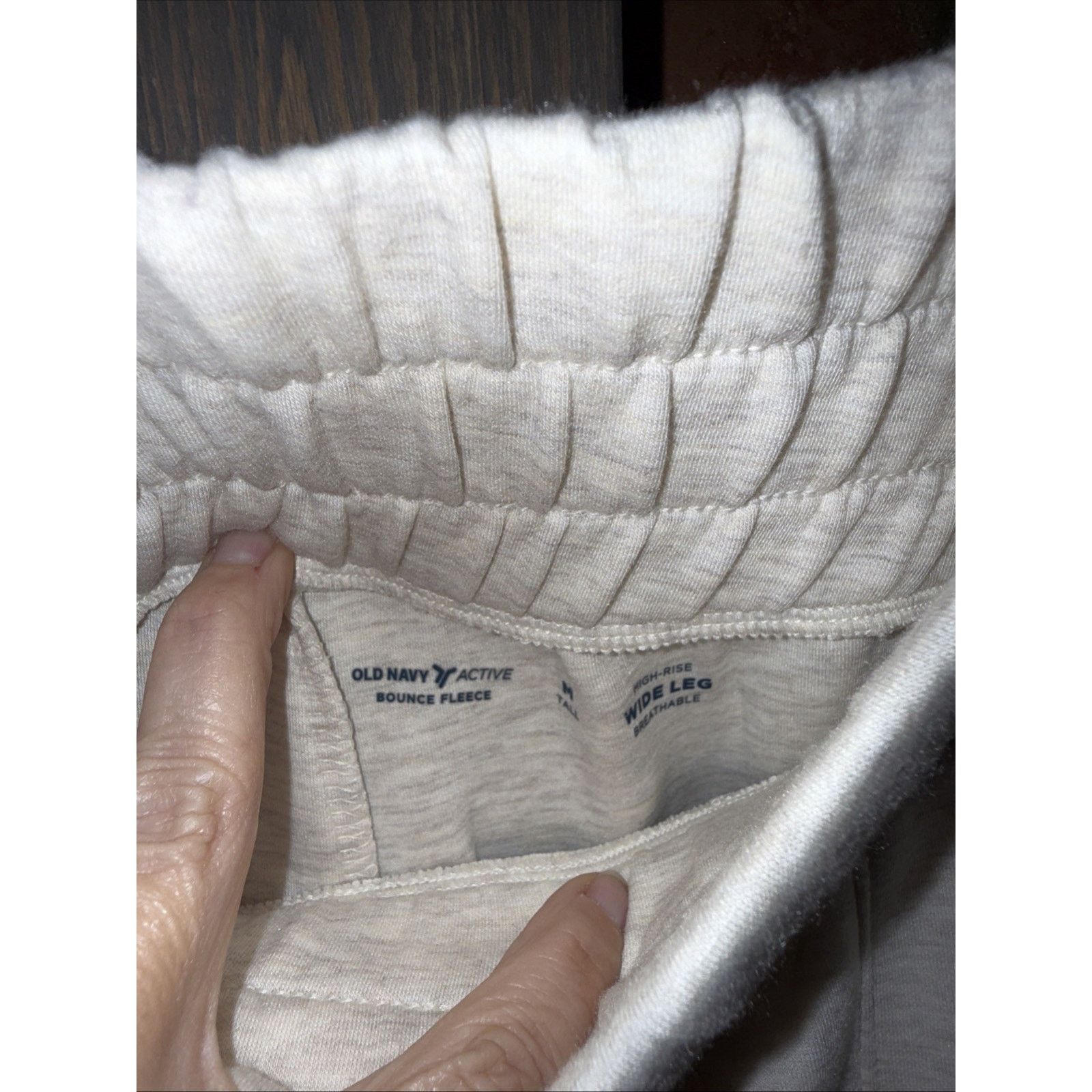 Old Navy Old Navy NWT Active Fleece High Rise WideLeg Sz M Tall Beige Size 30" / US 8 / IT 44 - 4 Thumbnail