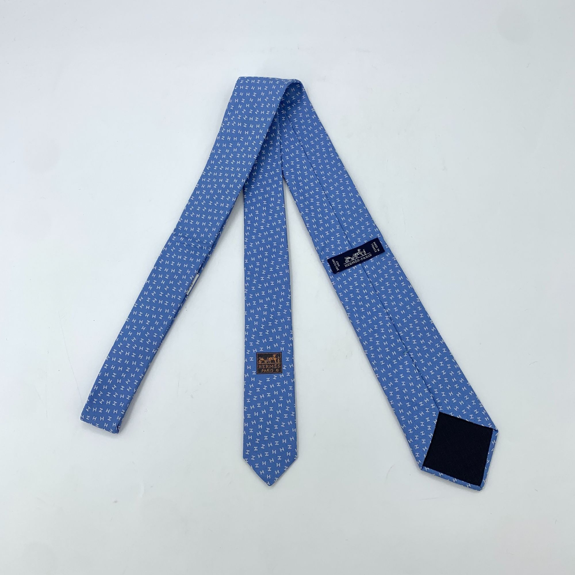 Hermes Hermes Paris Mens Blue "H" Pattern 100% Silk Tie 148cm x 7cm Size ONE SIZE - 7 Thumbnail