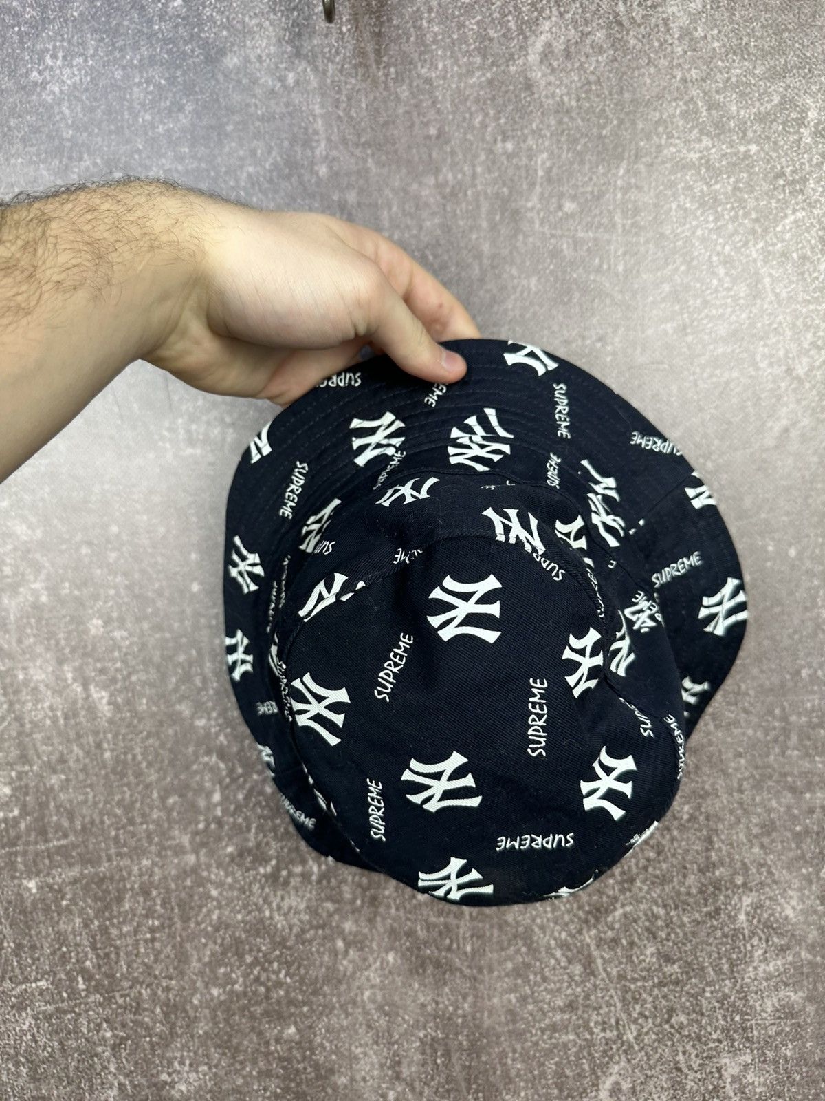 47 Brand × New York Yankees × Supreme Supreme x New York Yankees bucket hat Size ONE SIZE - 2 Thumbnail
