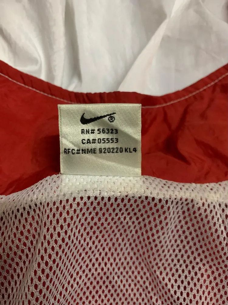Nike Vintage Nike Windbreaker Jacket Size US S / EU 44-46 / 1 - 8 Thumbnail