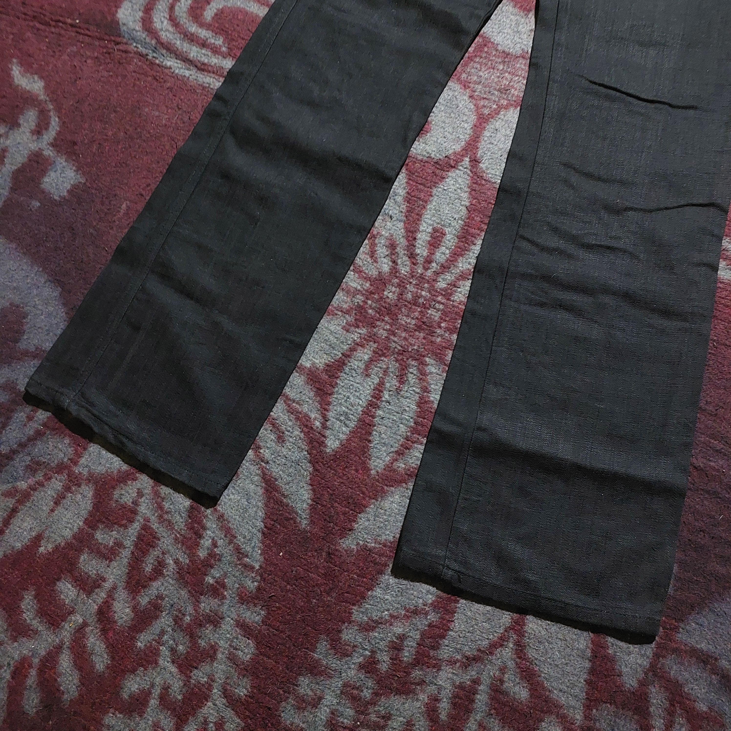 Tornado Mart Japanois Bleu red rose embroidered black denim Size US 30 / EU 46 - 6 Thumbnail
