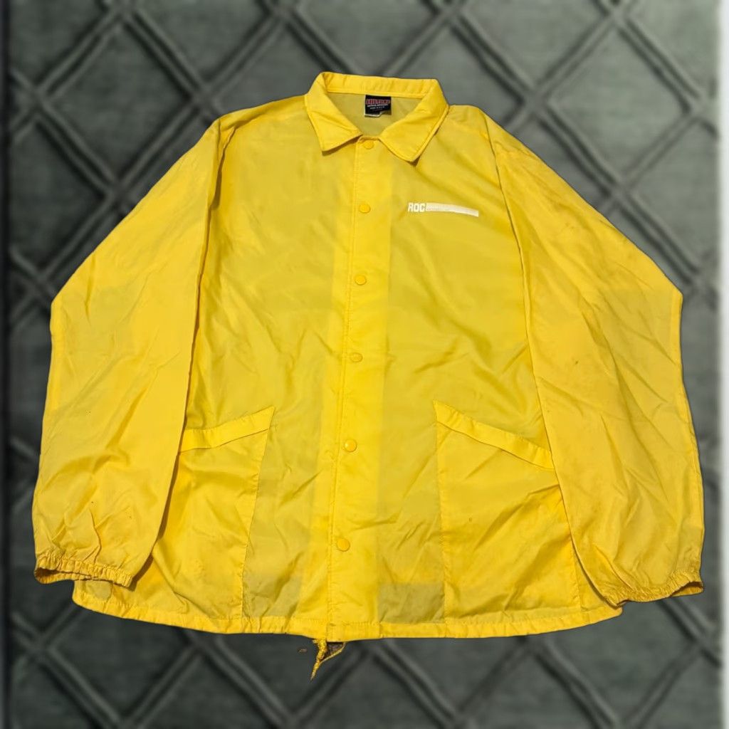Vintage VINTAGE 70s Yellow Button Front Hilton Windbreaker Jacket - Men XL Nylon, Roe ROC Properties, Jacket Size US XL / EU 56 / 4 - 1 Thumbnail