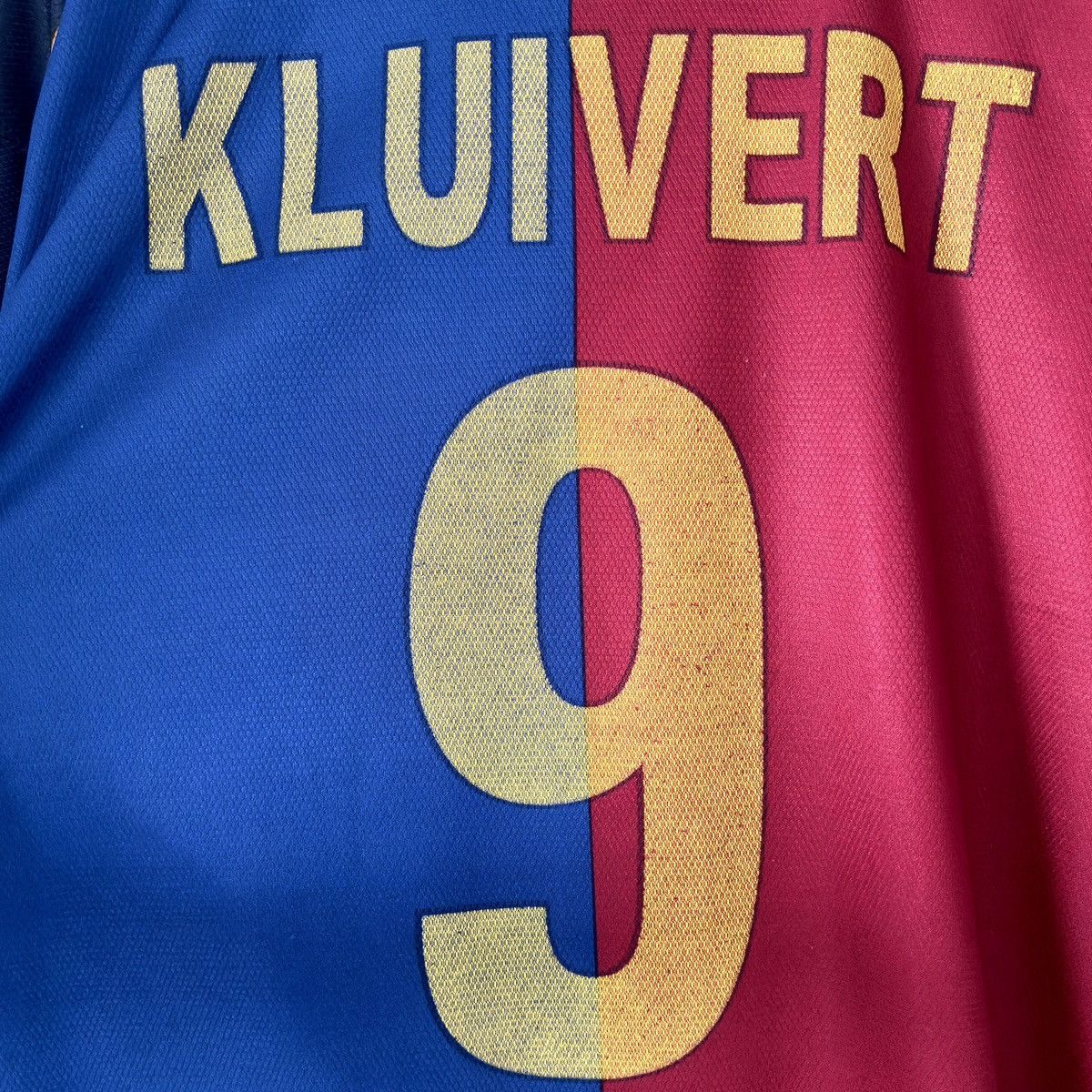 Vintage 1999 2000 FC Barcelona Retro Vintage Home Kit Soccer Jersey Size US L / EU 52-54 / 3 - 7 Thumbnail