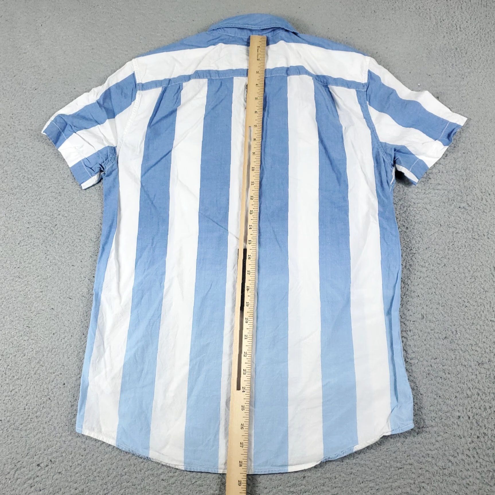 American Eagle Outfitters American Eagle Outfitters Shirt Mens Small Blue White Striped Short Sleeve Button-Up Size US S / EU 44-46 / 1 - 3 Thumbnail