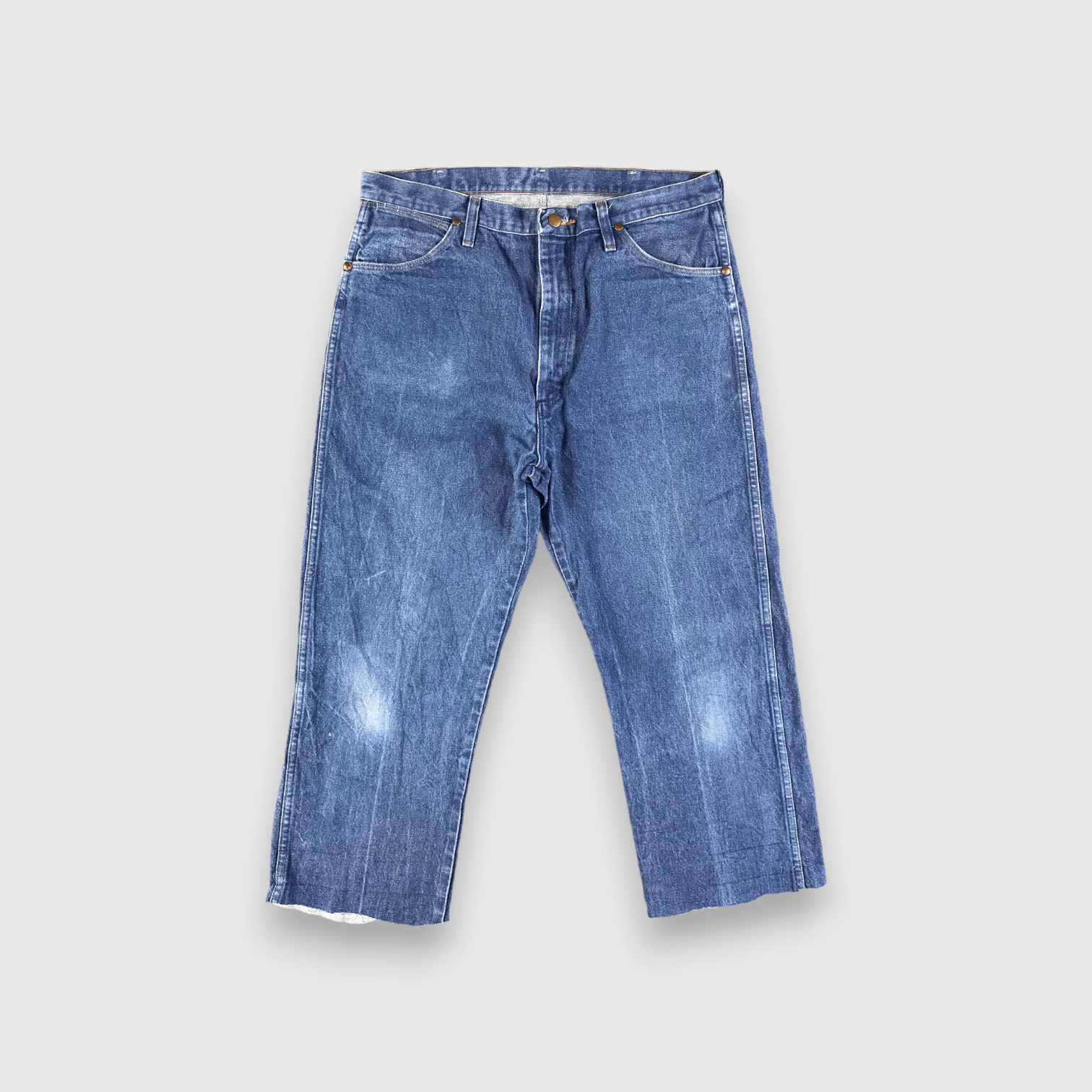 Japanese Brand Vintage 80s Blue Wash Wrangler Jeans-J2850 Size US 36 / EU 52 - 1 Thumbnail