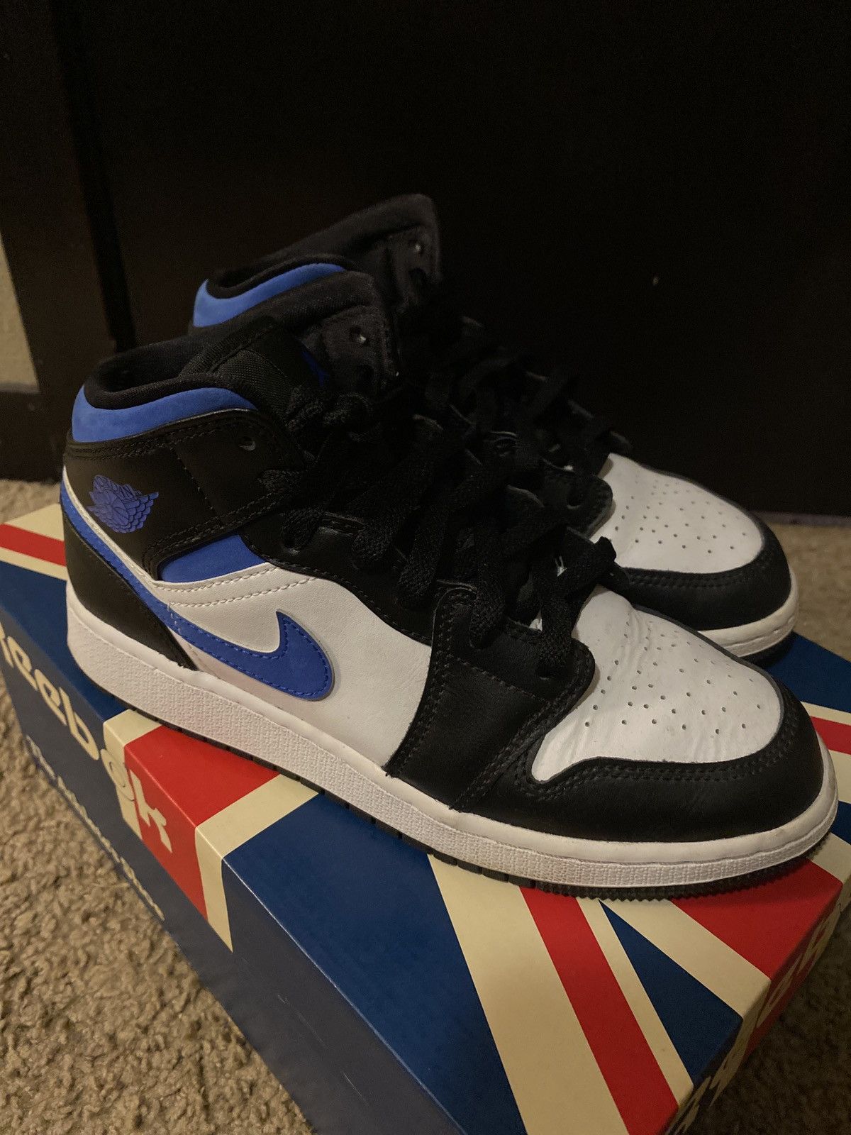image of Nike Air Jordan 1 Mid Gs ‘Racer Blue’ Shoes, Women's (Size 6.5)
