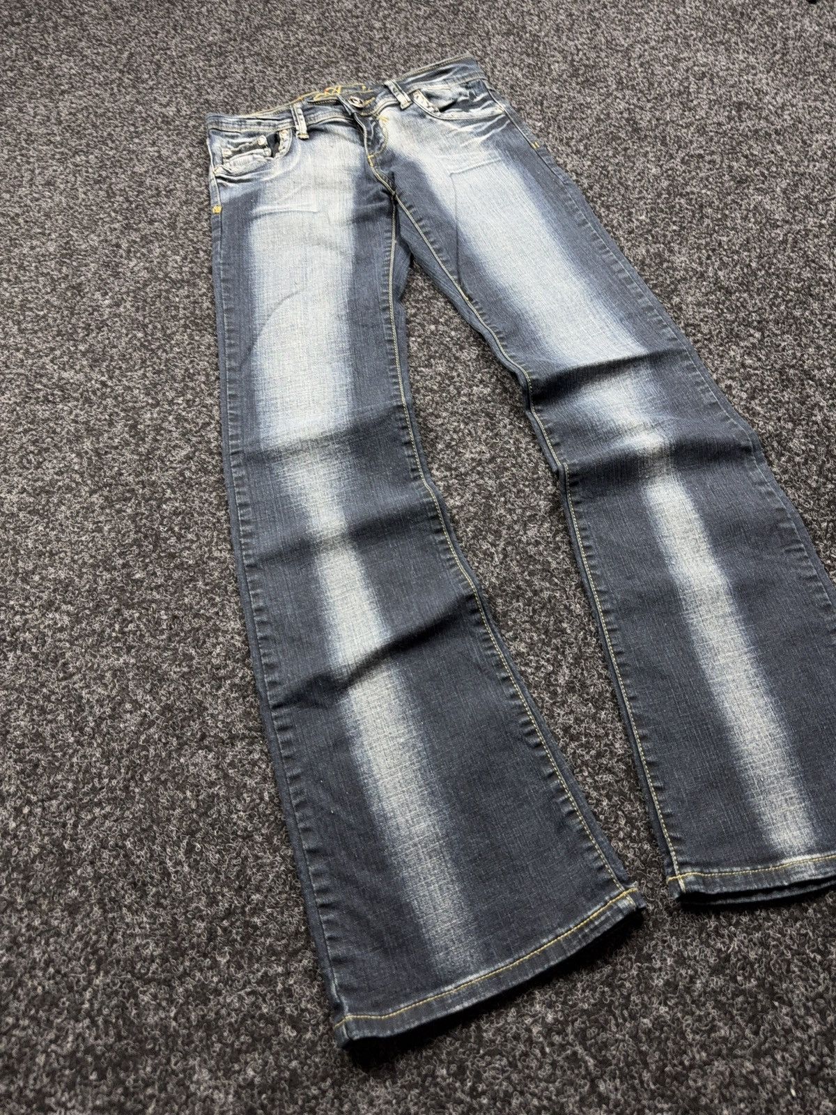 Hysteric Glamour Y2K Japanese LGB Punk Crown Embroidered Flared Denim Jeans Size 29" - 3 Thumbnail