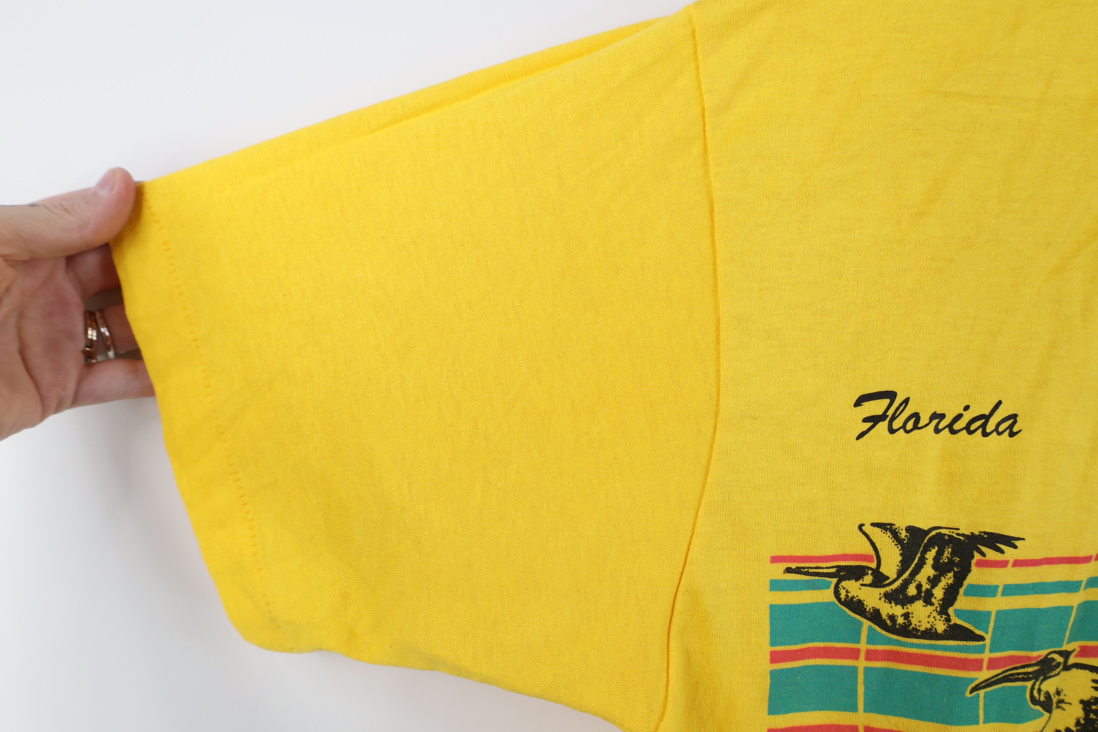 Vintage Vintage 70s Streetwear Beach Sunset Bird T-Shirt Yellow USA Size US M / EU 48-50 / 2 - 8 Thumbnail