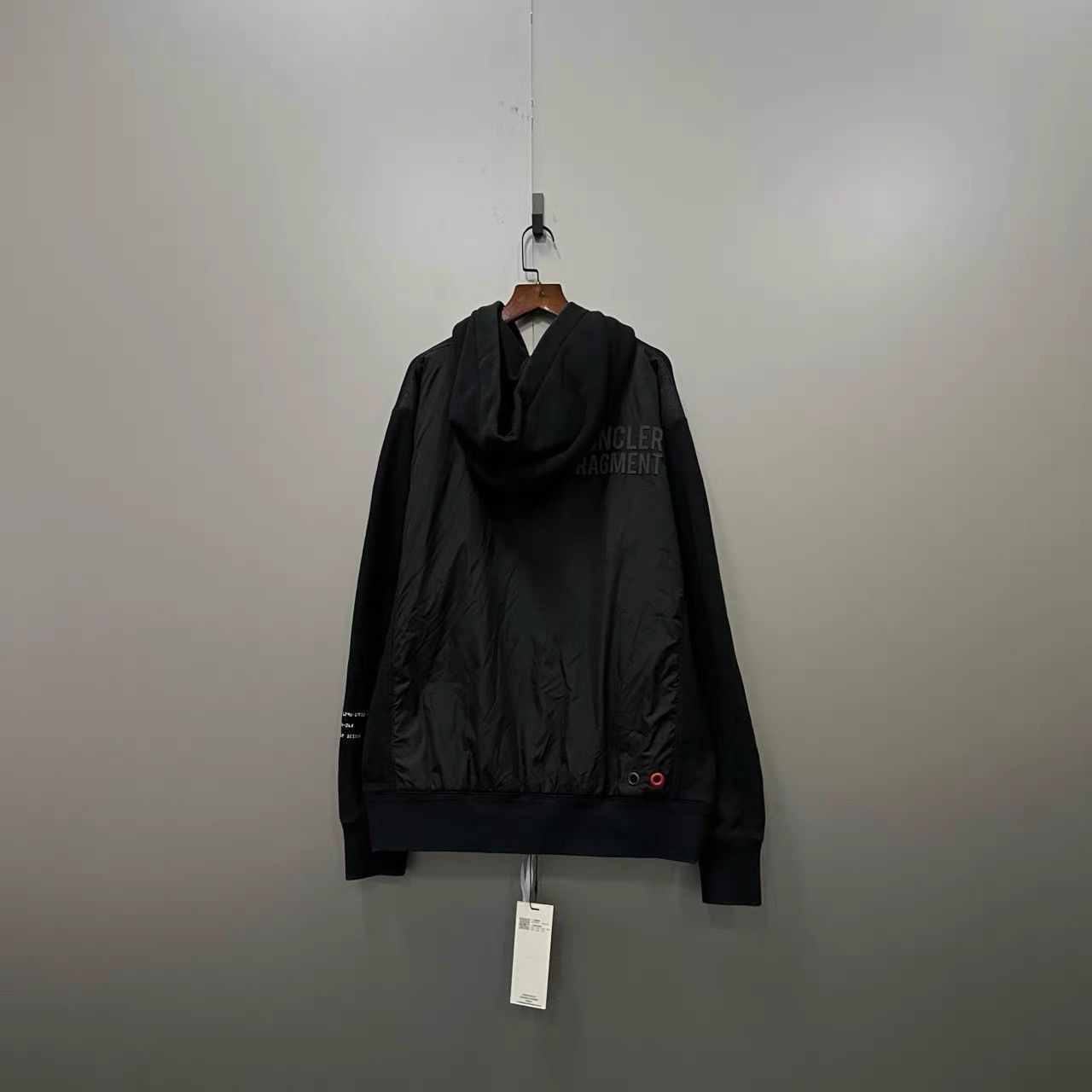 Moncler Moncler Nylon Spliced Embroidered Logo Zip Jacket K28 Size US XL / EU 56 / 4 - 2 Thumbnail