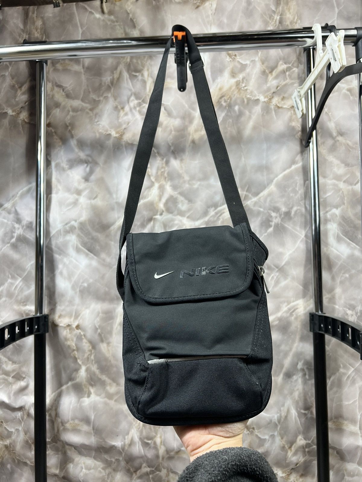 Vintage Vintage 90s Nike Distressed Crossbody Bag Size ONE SIZE - 1 Thumbnail