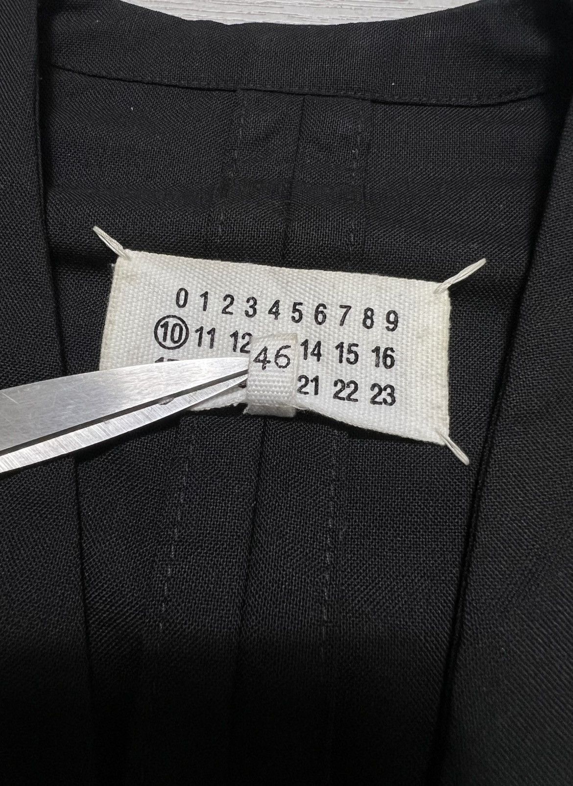 Maison Margiela Maison Margiela - S/S 18’ - Collarless Blazer Size 46S - 16 Thumbnail