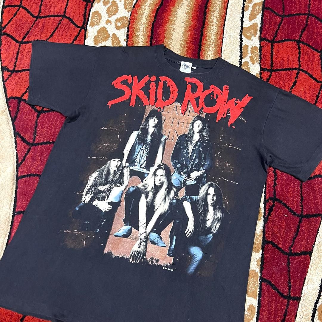Band Tees Vintage Skid Row Band 1992 Japan Tour T Shirt Size US L / EU 52-54 / 3 - 1 Thumbnail