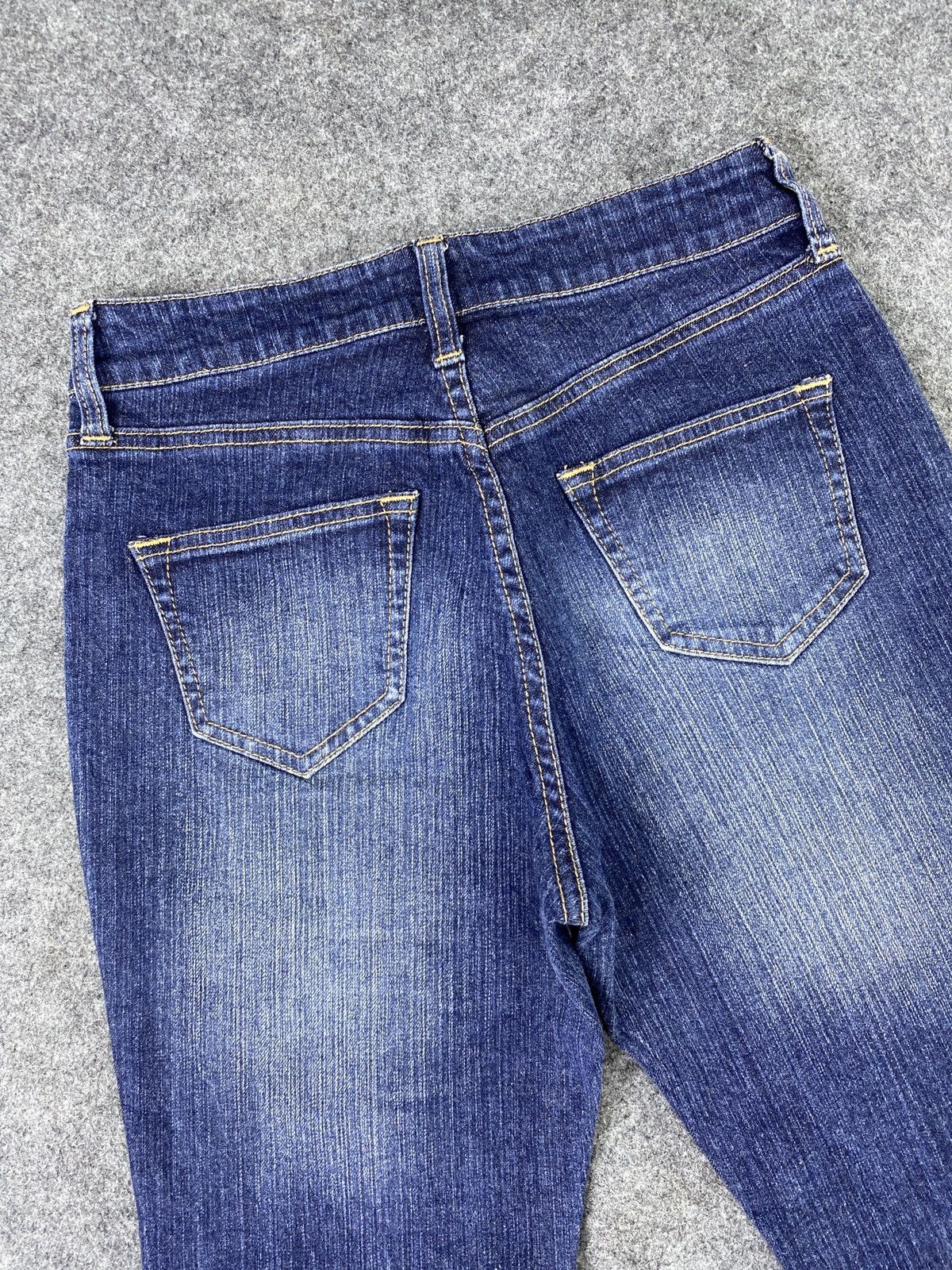 Japanese Brand Japanese Brand Style Basic Blue Wash Flare Jeans - J1019 Size 26" / US 2 / IT 38 - 6 Thumbnail