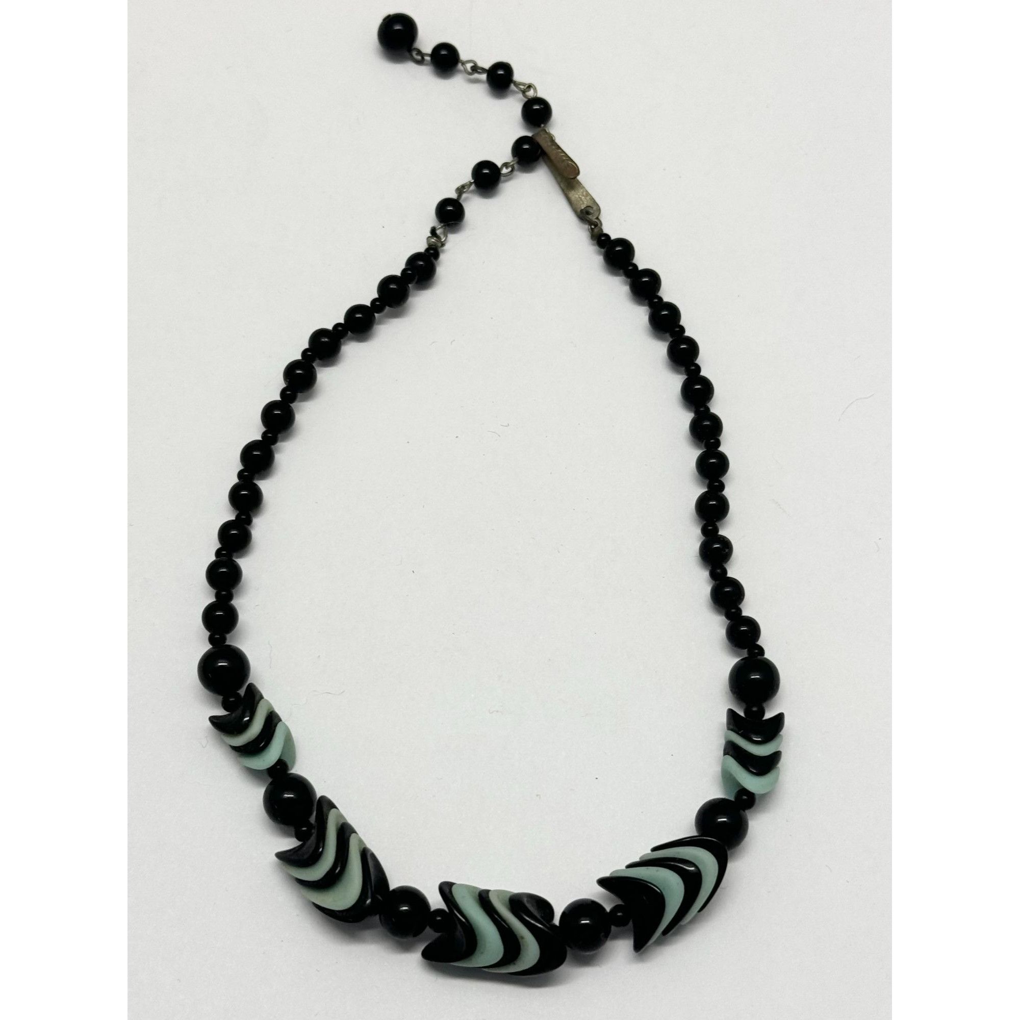 Vintage Vintage Japan glass beaded wave necklace Size ONE SIZE - 3 Thumbnail